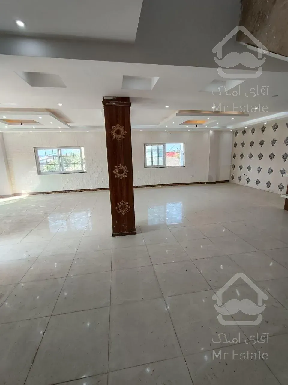 دوبلکس استخردار/سند تکبرگ