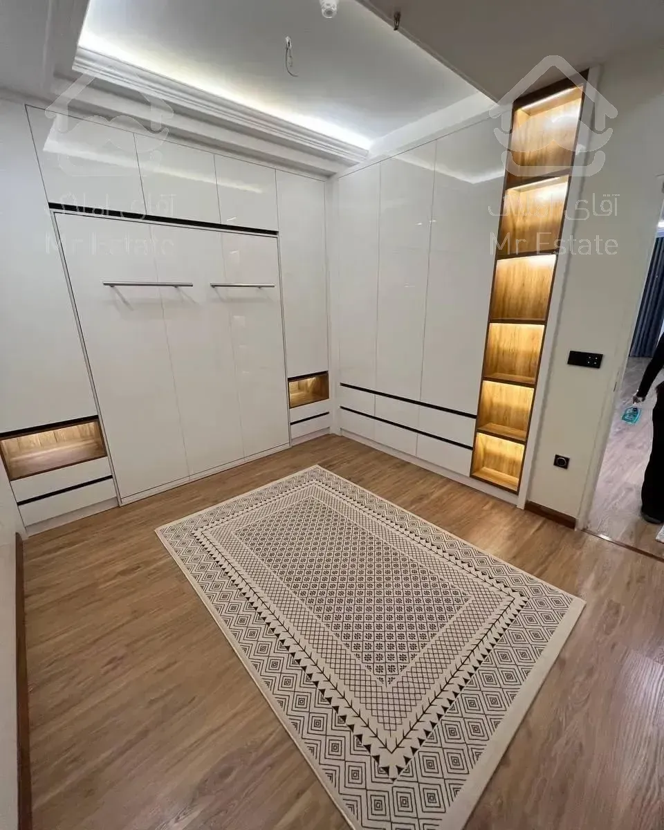 شهرک غرب ۱۳۰متر ۳خواب