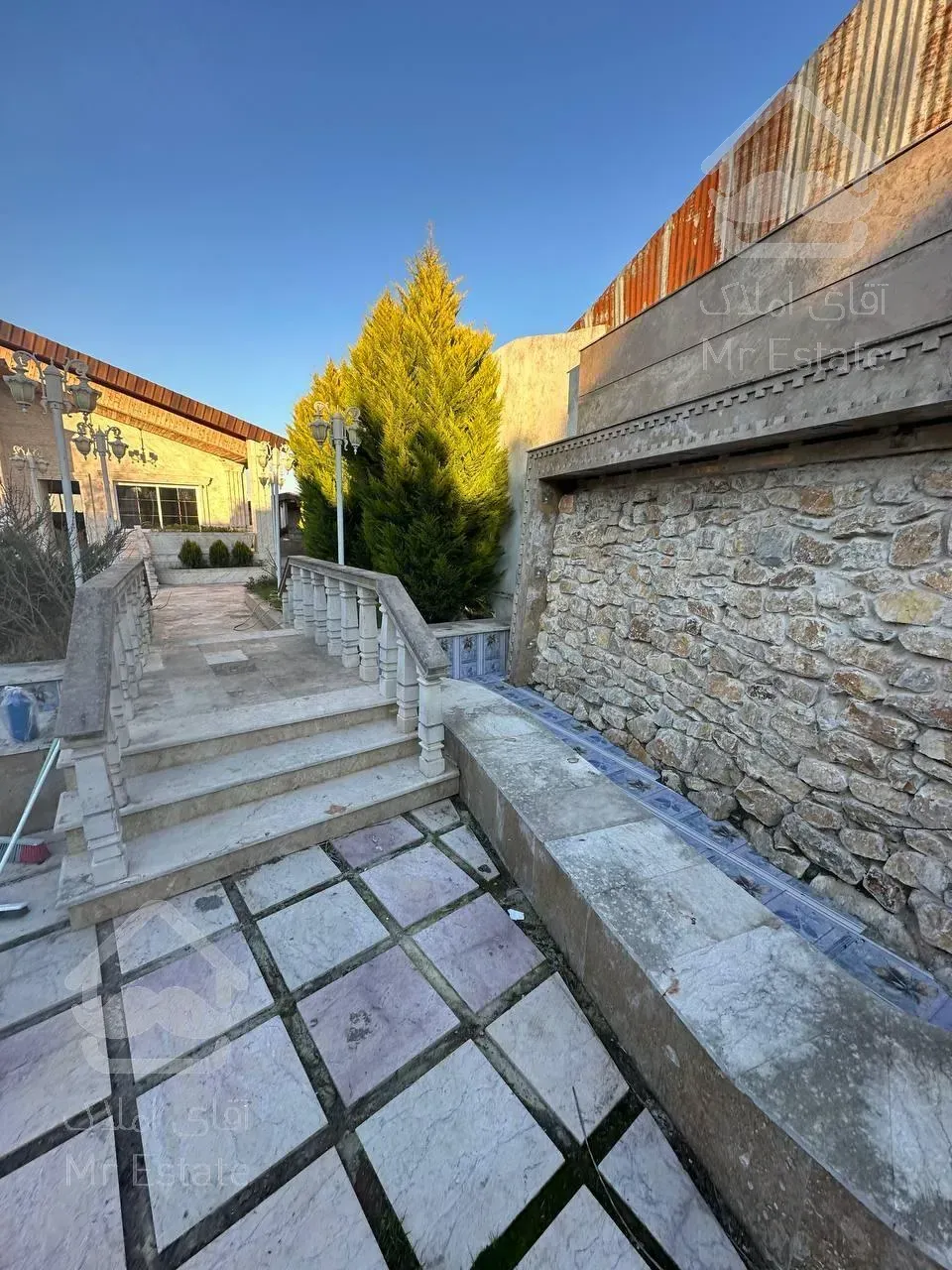 ویلا باغ680متری استخر/آبنما/آلاچیق/تراس/حیاط سرسبز