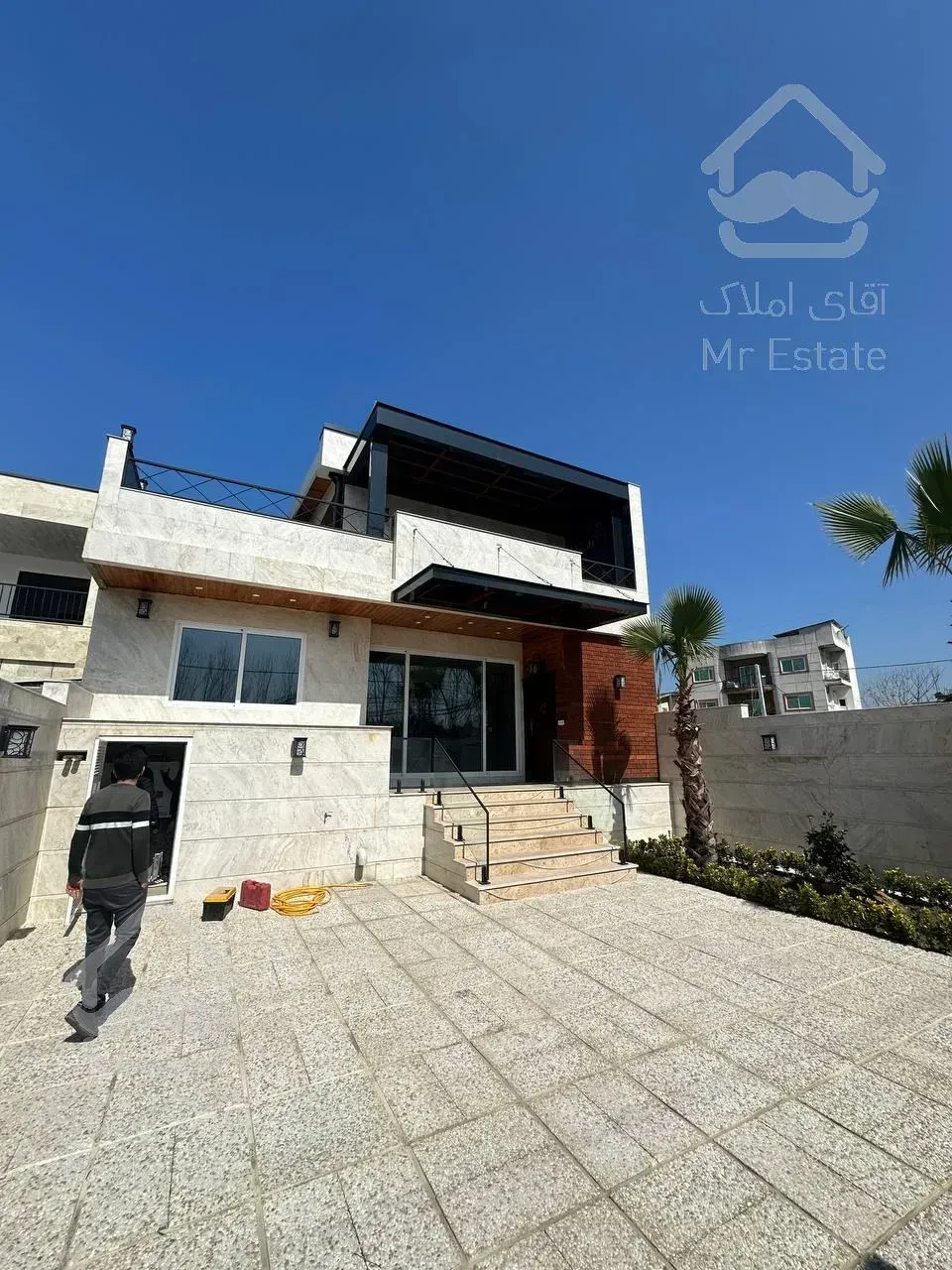 دوبلکس استخردار/سند تکبرگ/روف گاردن