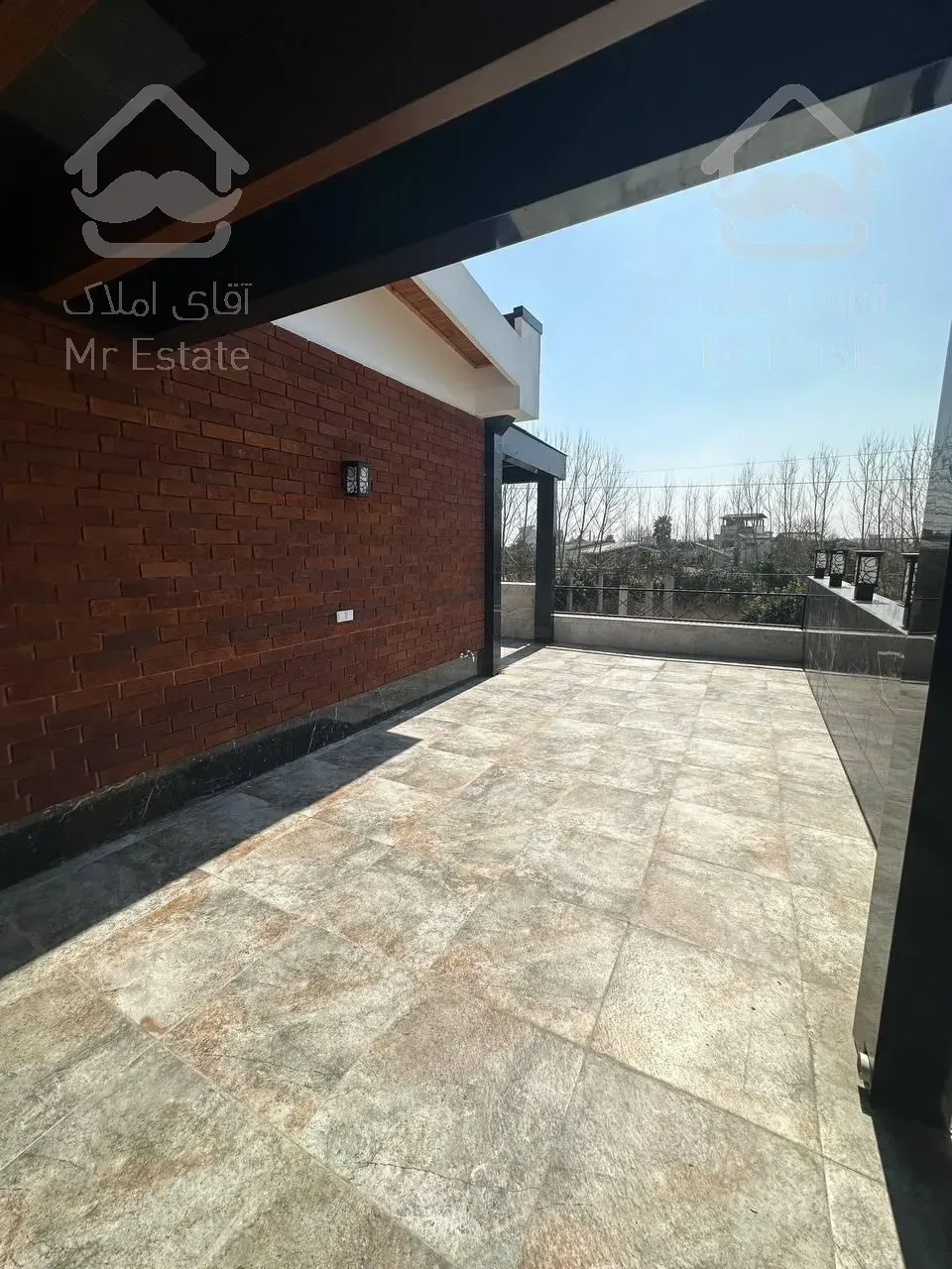 دوبلکس استخردار/سند تکبرگ/روف گاردن