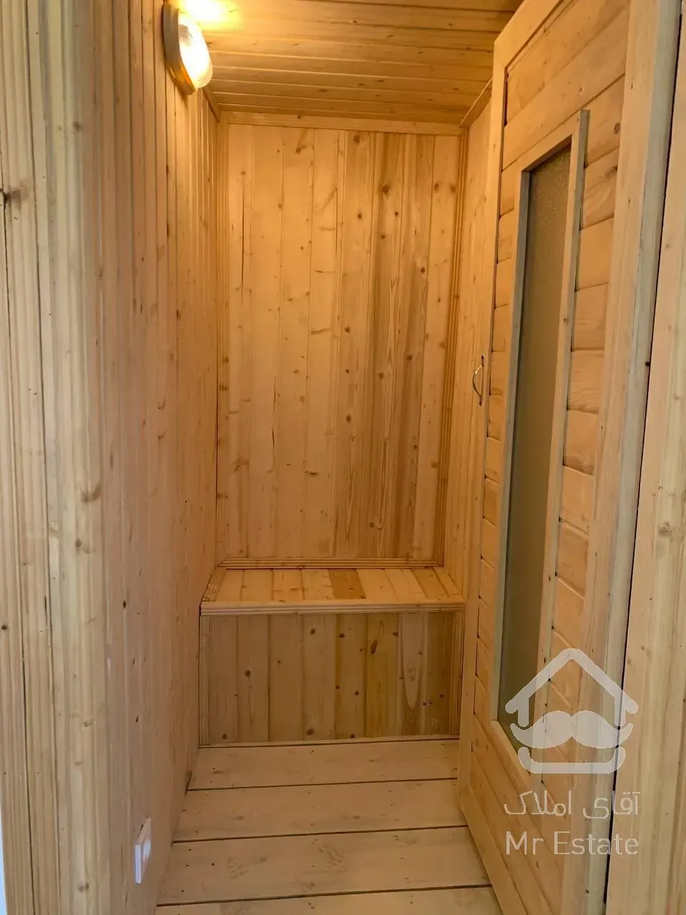 ویلا استخردار/۴ خواب/باربیکیو