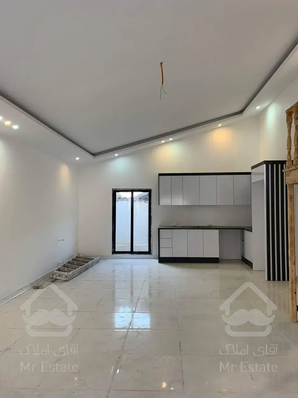 ویلا استخردار/۴ خواب/باربیکیو