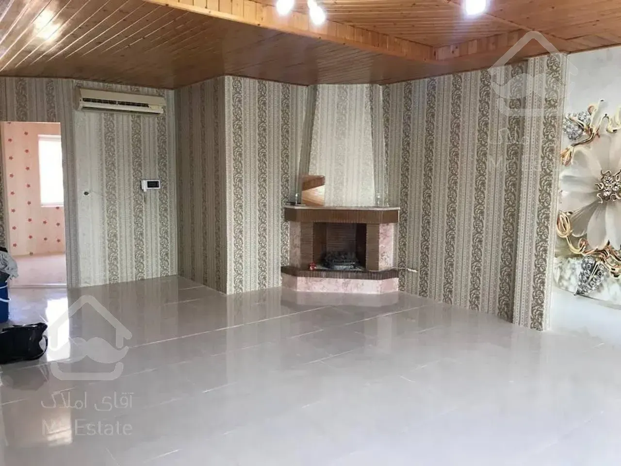 واحد ۹۲ متری/محمودآباد/سند تکبرگ