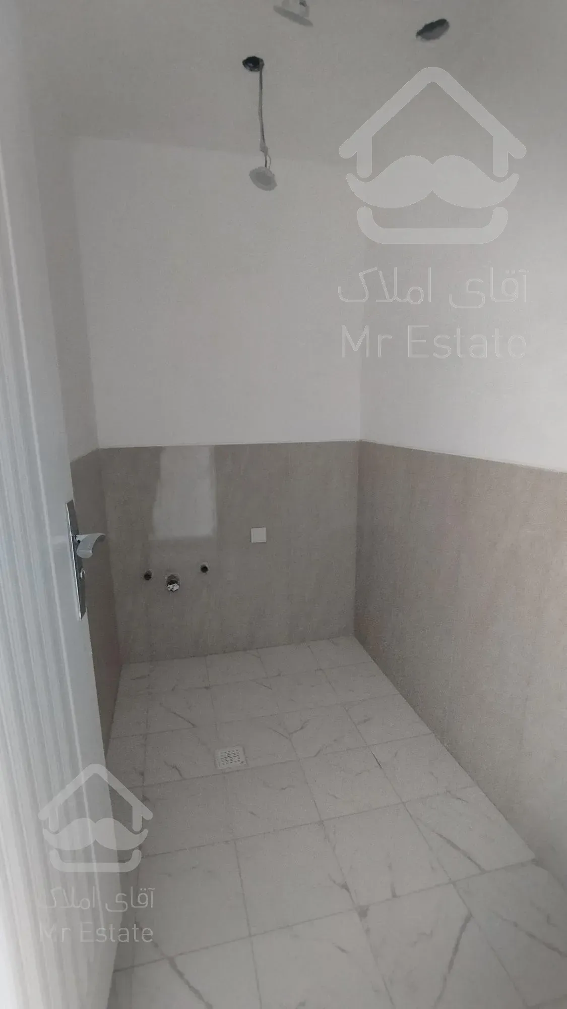 آپارتمان /برج ۱۳۶متری /سه خواب / ارگ