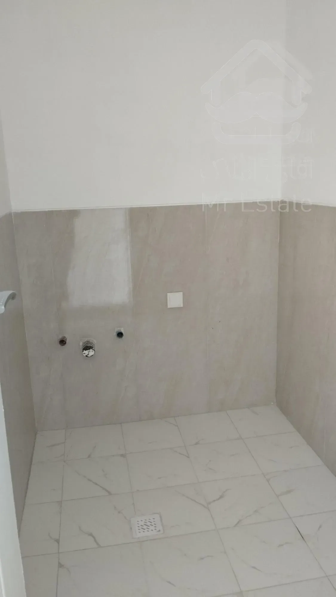 آپارتمان /برج ۱۳۶متری /سه خواب / ارگ