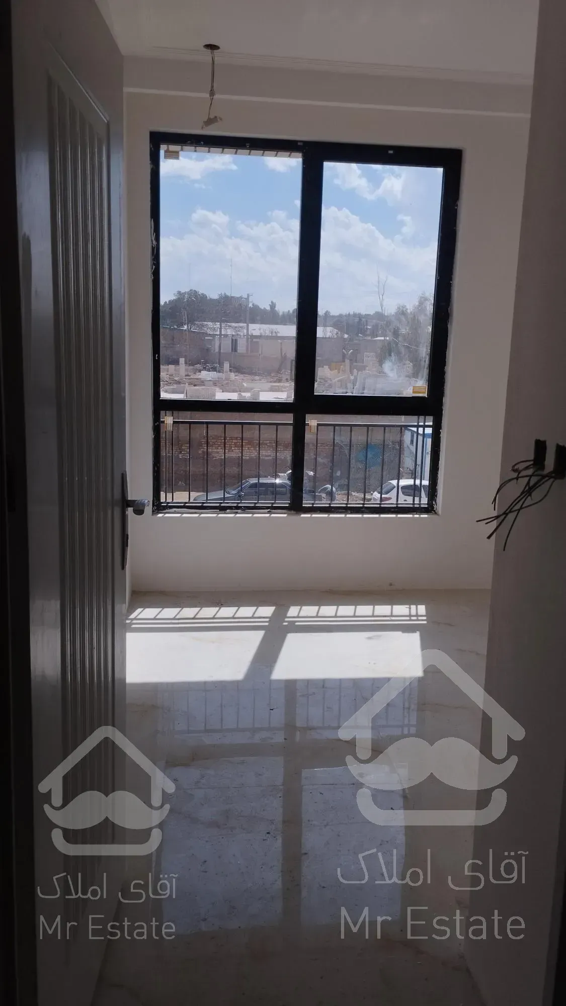 آپارتمان /برج ۱۳۶متری /سه خواب / ارگ