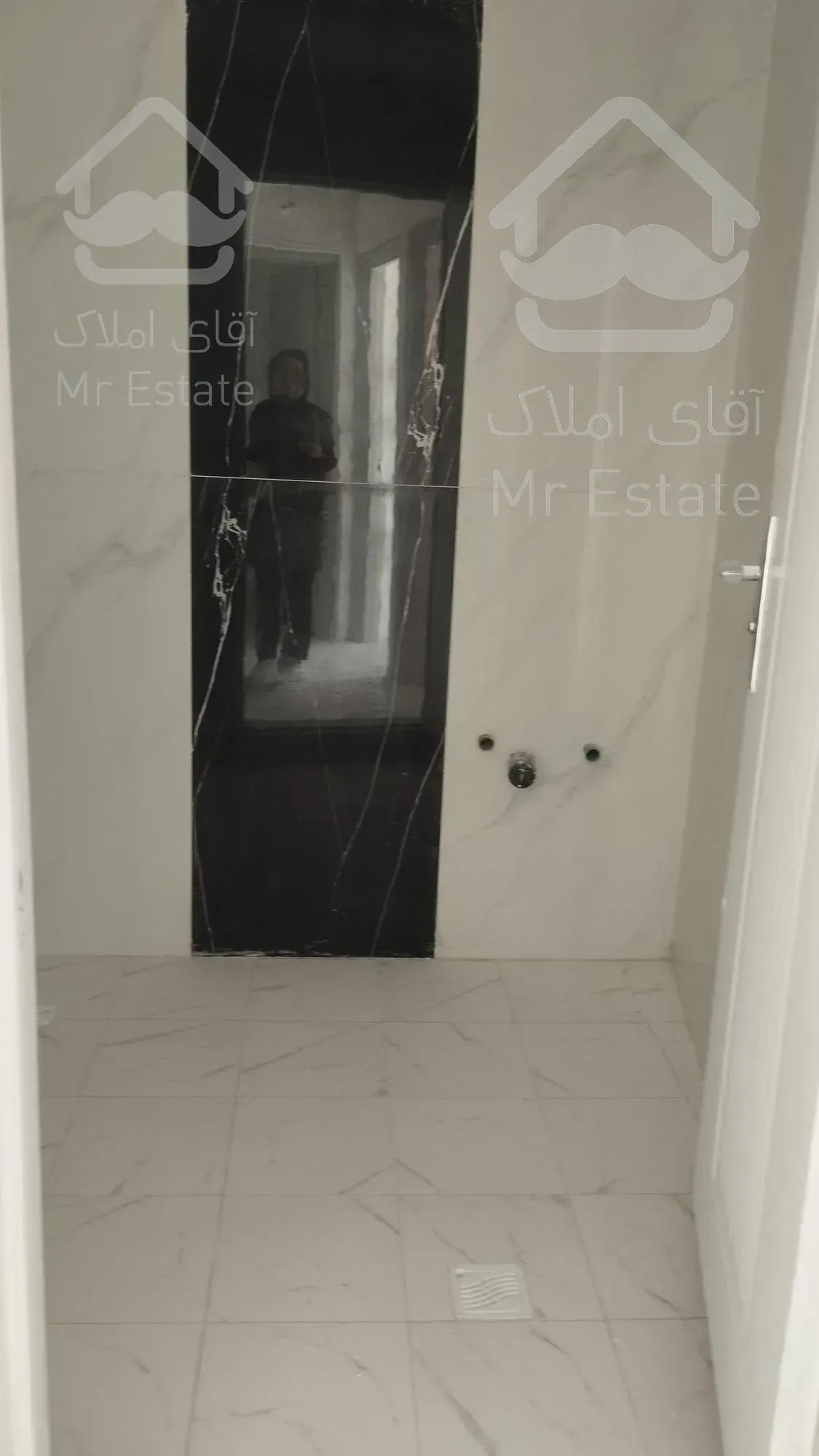 آپارتمان /برج ۱۳۶متری /سه خواب / ارگ