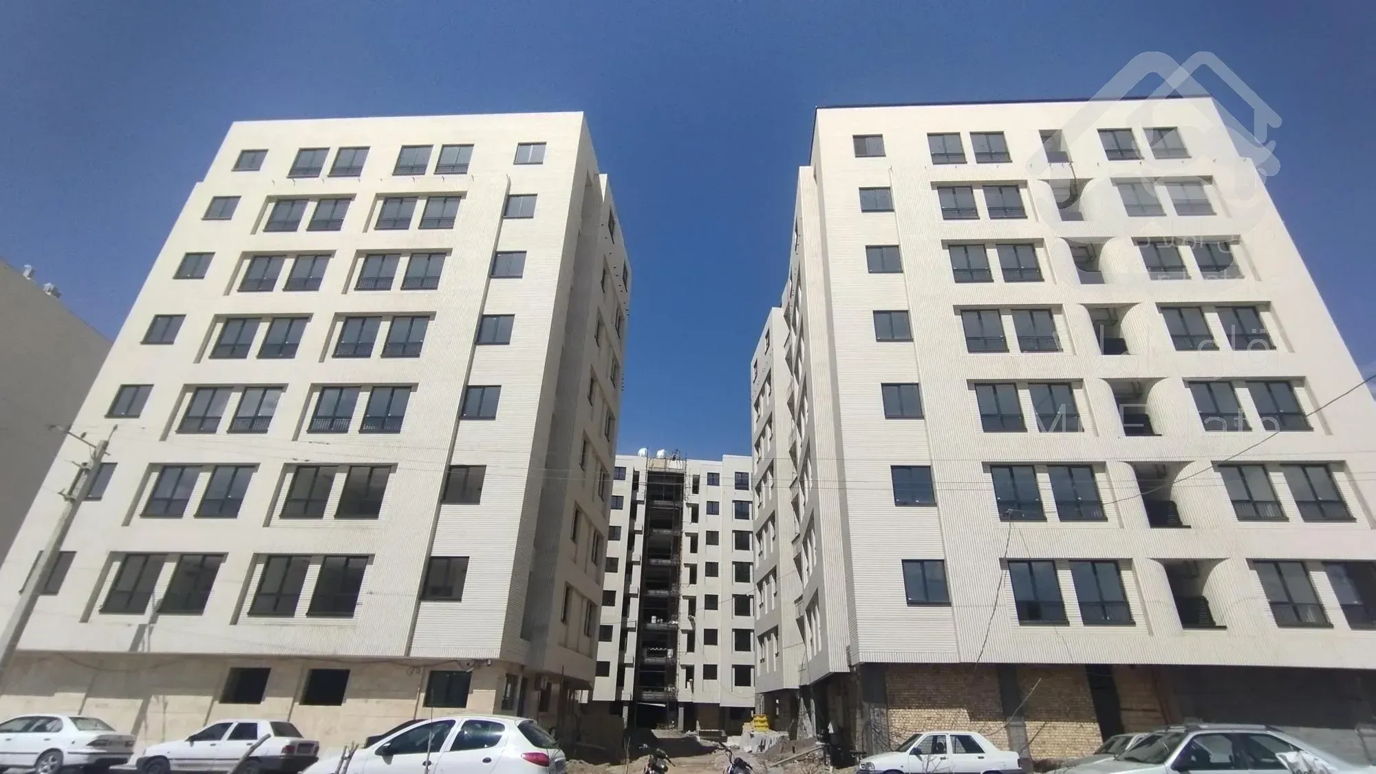 آپارتمان /برج ۱۳۶متری /سه خواب / ارگ