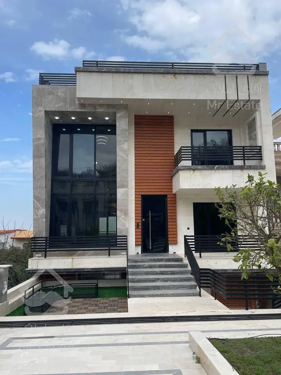 فروش ویلا مدرن استخردار