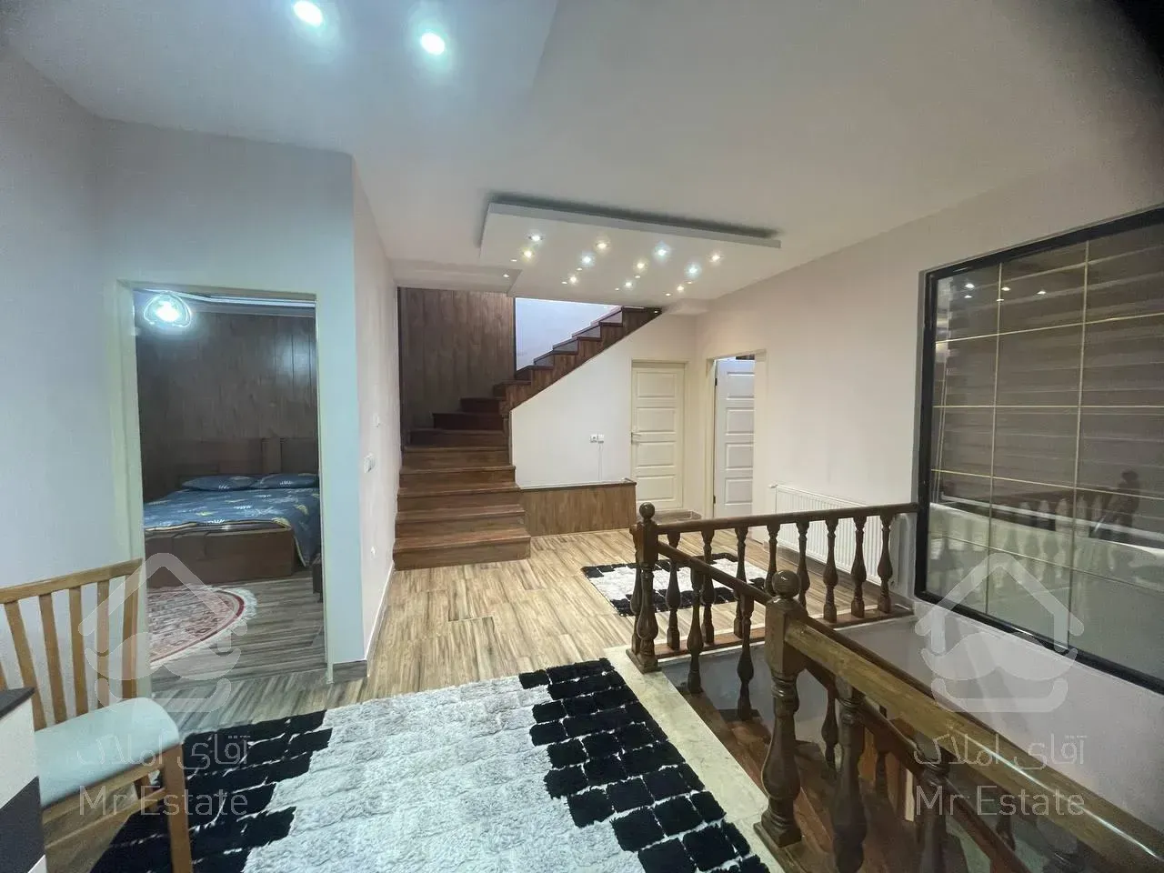 تریبلکس استخردار/سند تکبرگ/۳۰۰ متر بنا