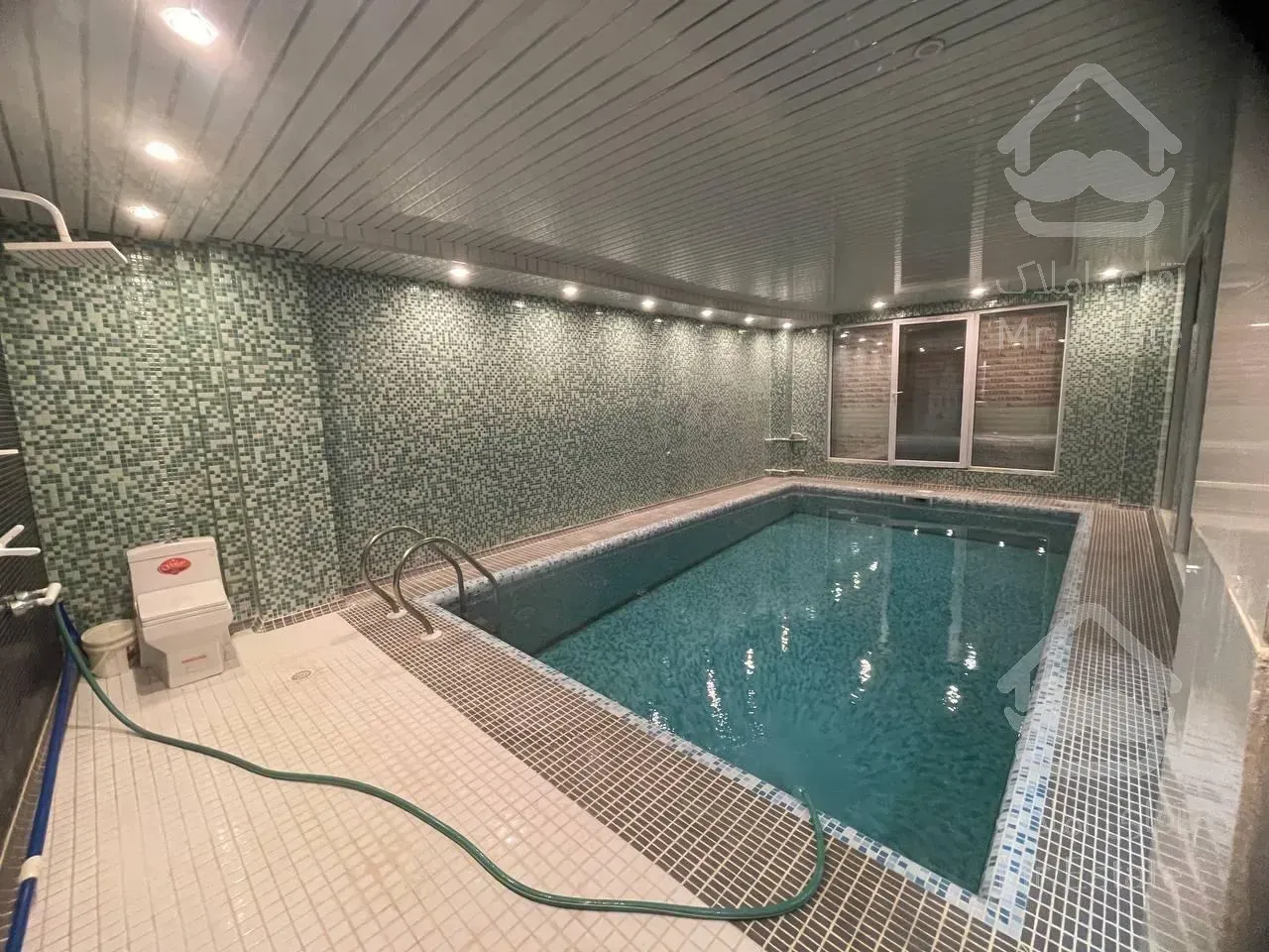 تریبلکس استخردار/سند تکبرگ/۳۰۰ متر بنا