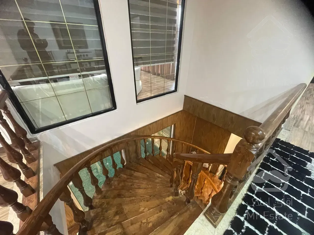 تریبلکس استخردار/سند تکبرگ/۳۰۰ متر بنا