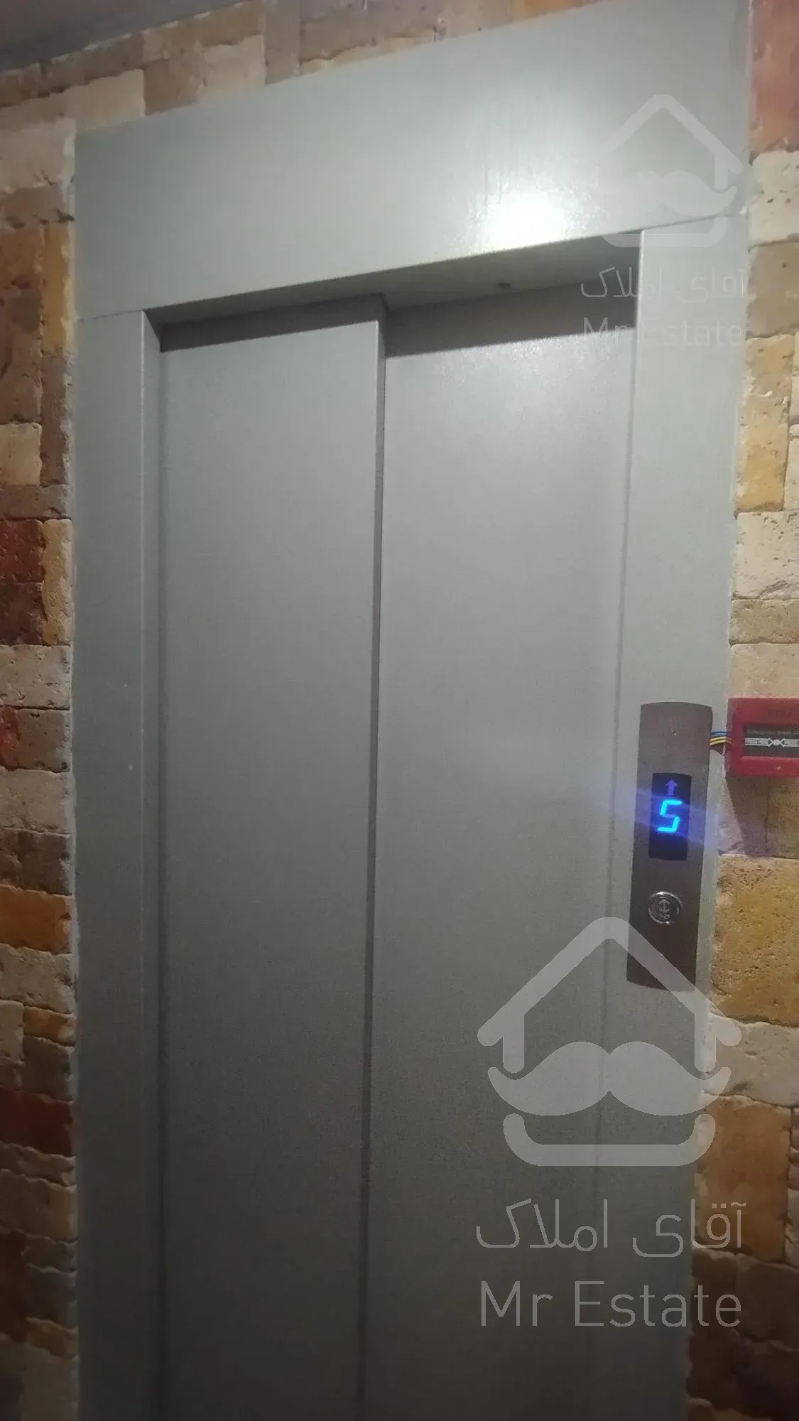 آپارتمان تک واحدی سه خواب انسجام 125متری