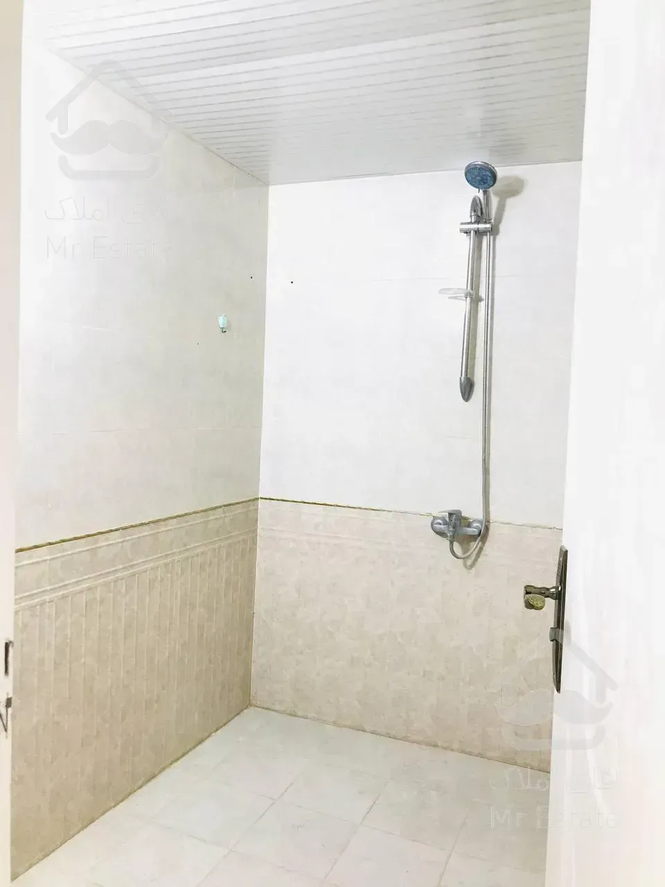 آپارتمان ۱۷۵ متری،  کلیدنخورده