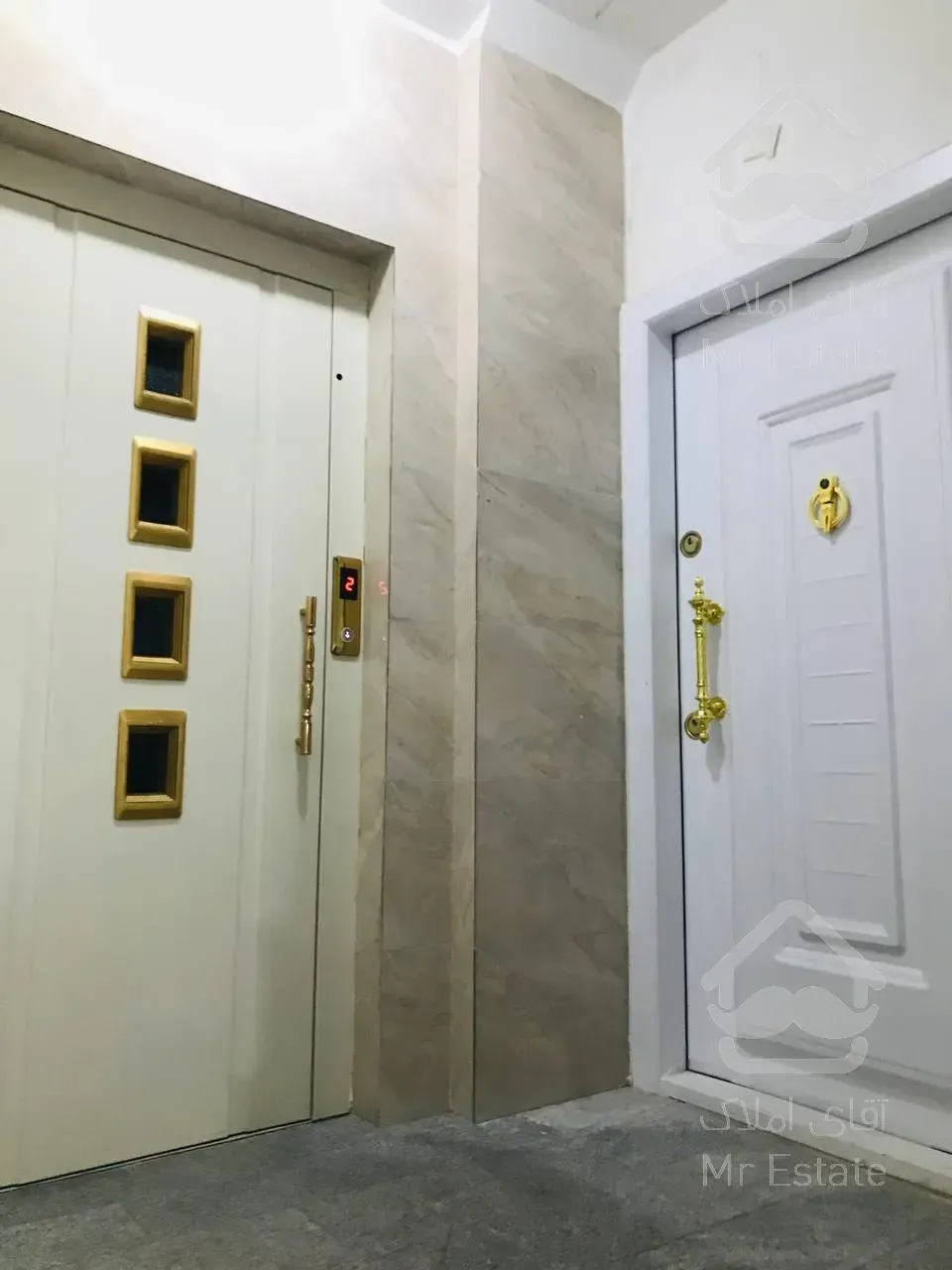 آپارتمان ۱۷۵ متری،  کلیدنخورده