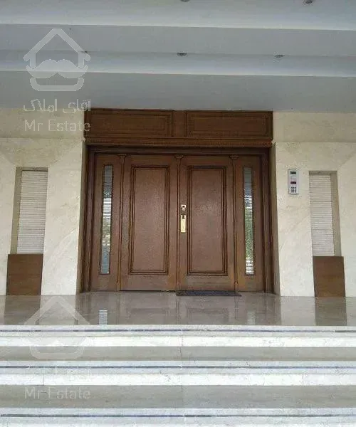 گروه چوب وکابینت چکش طلا