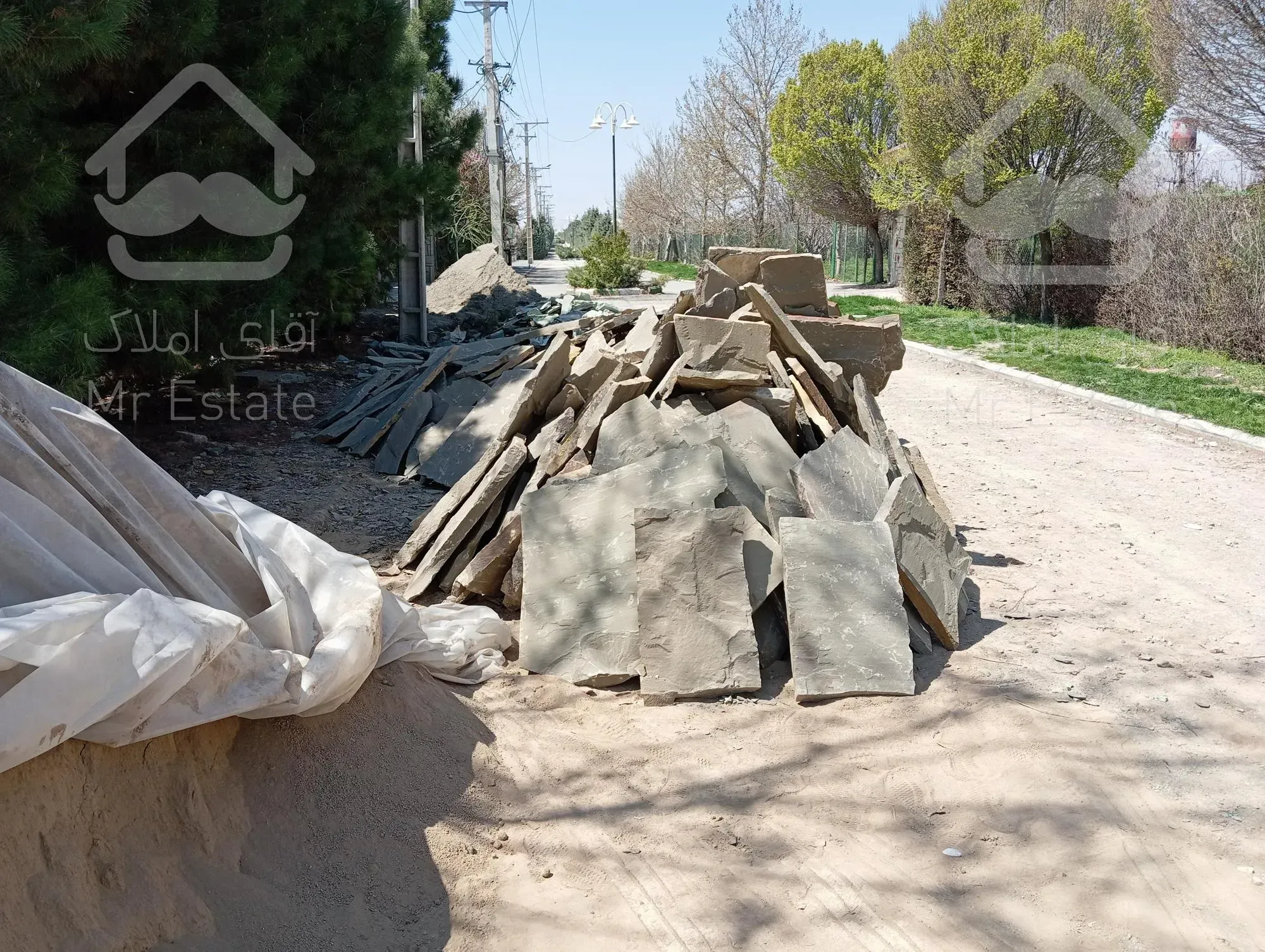 اجرای سنگ لاشه سنگ مالون سنگ نما رشیدی در تهران دماوند