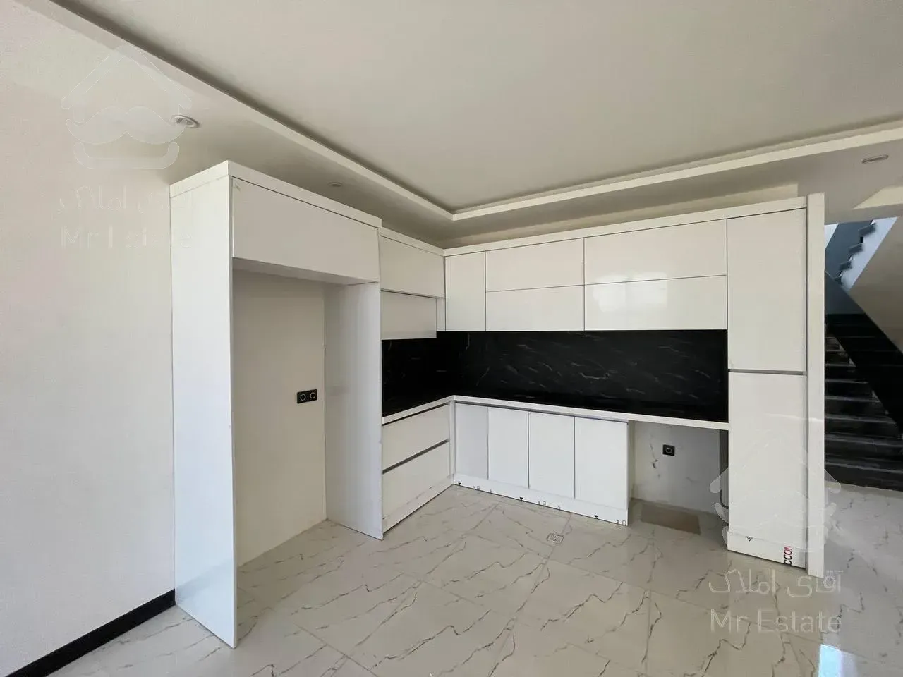 ویلا دوبلکس فول امکانات لوکس در جاده دریا