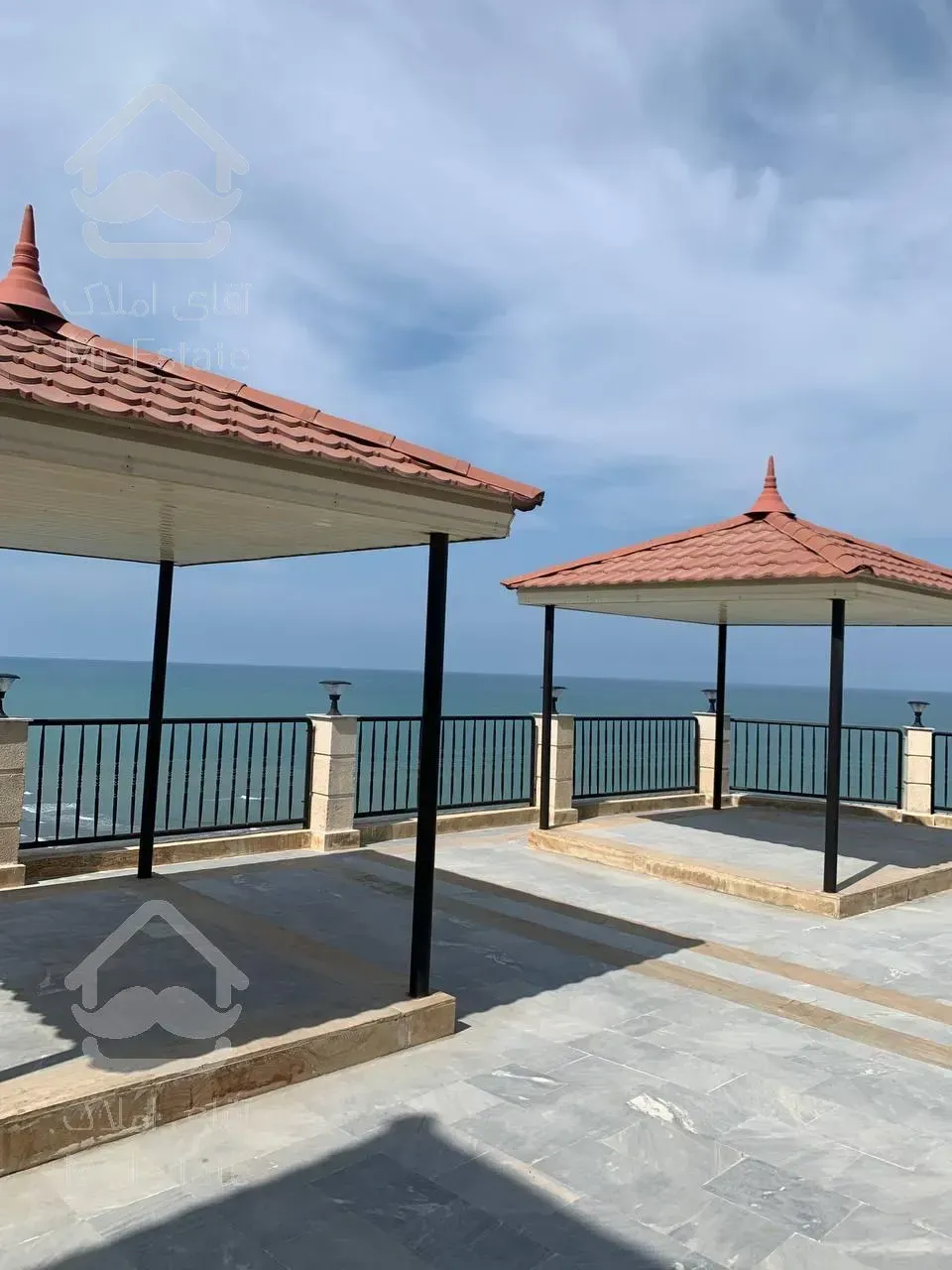 آپارتمان اکازیون پلاک اول دریا/فول امکانات/ویو ابدی دریا