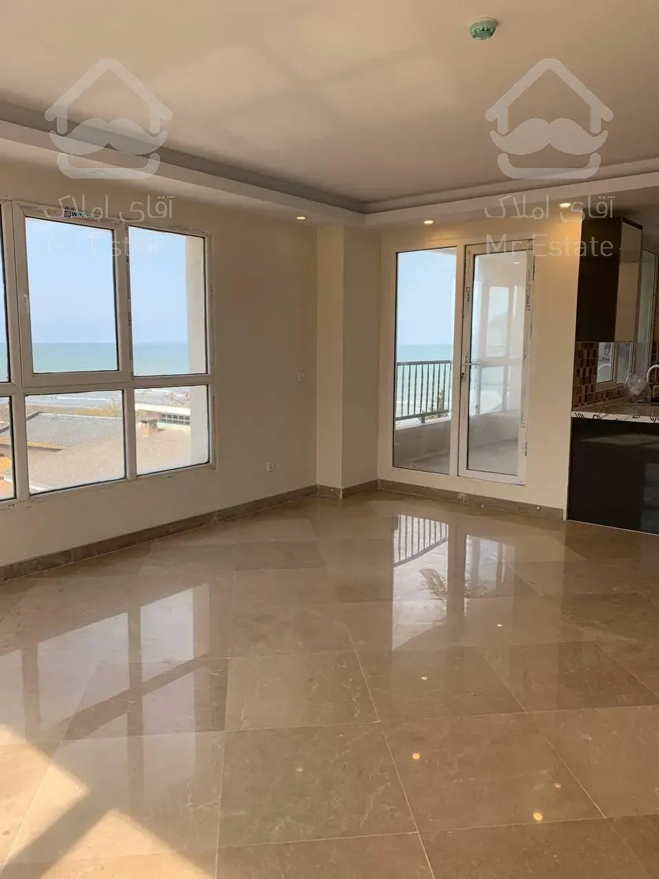 آپارتمان اکازیون پلاک اول دریا/فول امکانات/ویو ابدی دریا