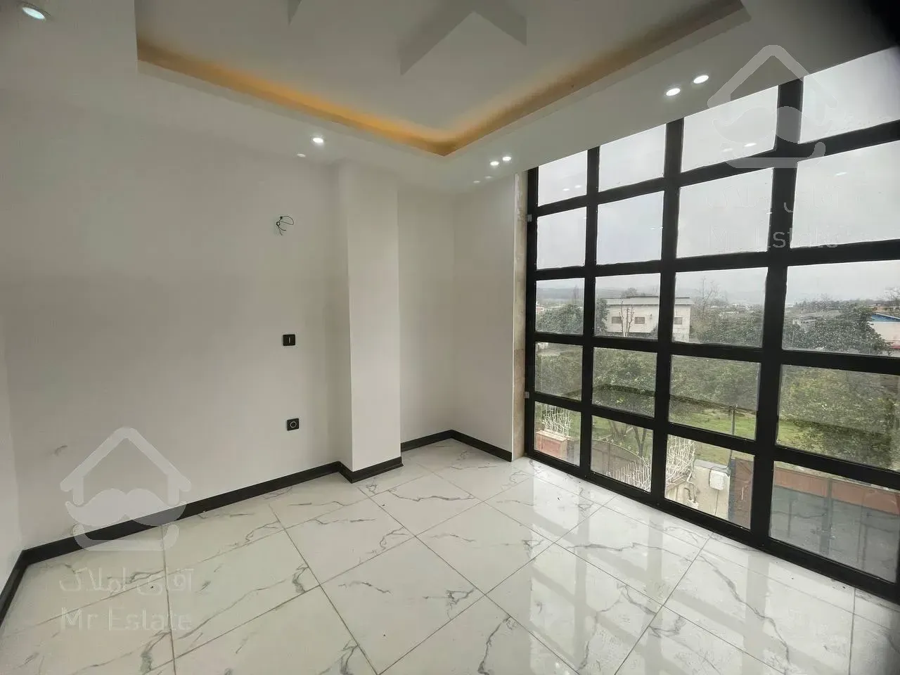 320متر ویلا دوبلکس لاکچری با تمام امکانات و موقعیت اکازیون