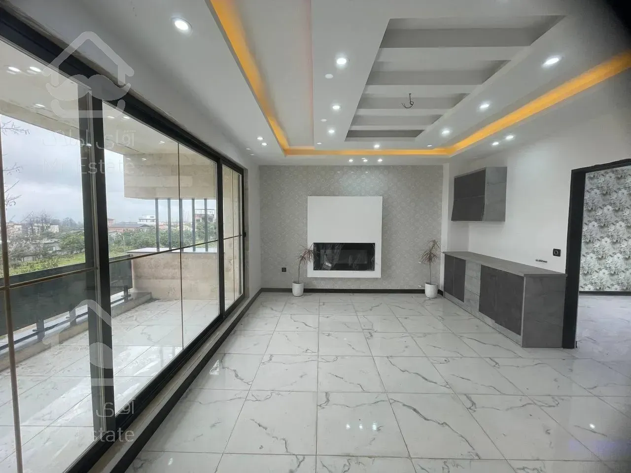 320متر ویلا دوبلکس لاکچری با تمام امکانات و موقعیت اکازیون