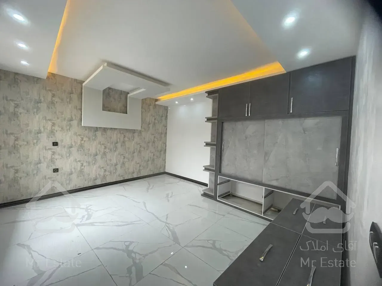 320متر ویلا دوبلکس لاکچری با تمام امکانات و موقعیت اکازیون