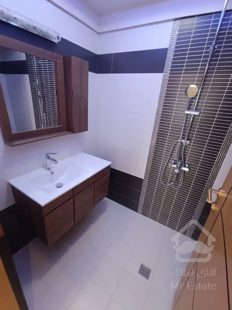 اجاره 165 متری ساقدوش