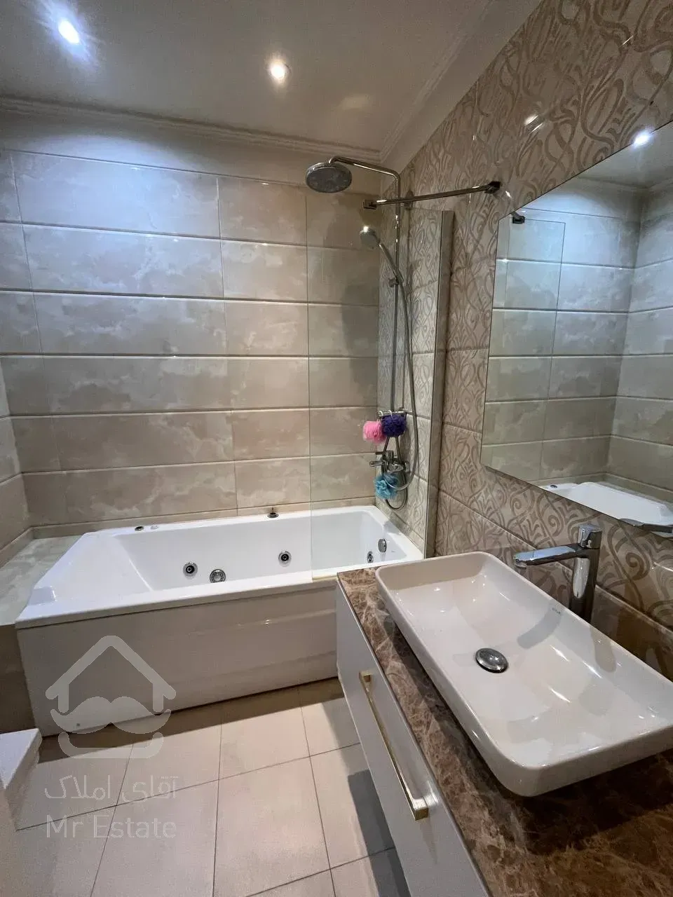 اجاره 180 متری دیباجی جنوبی