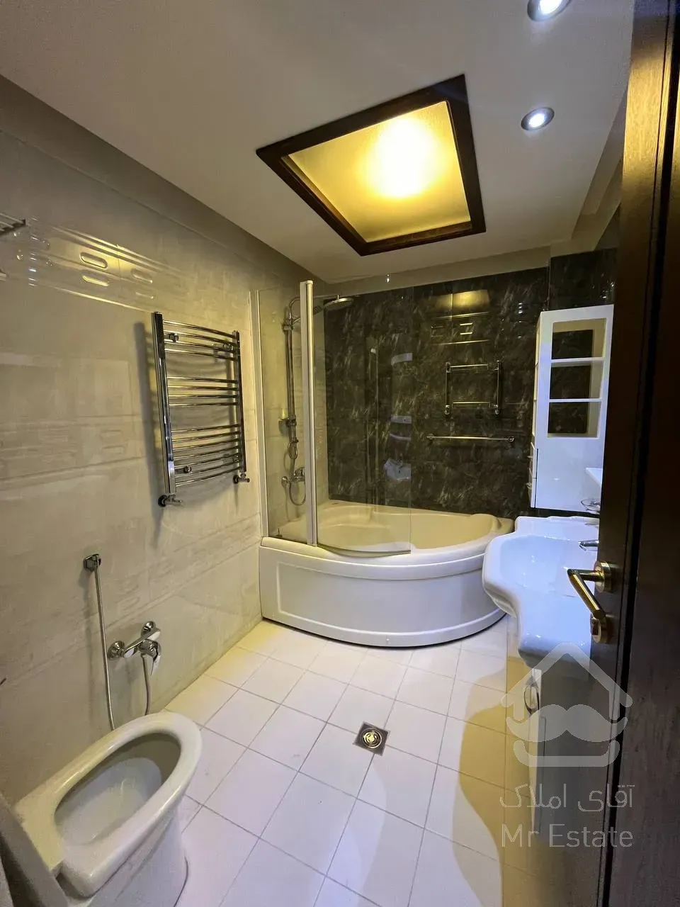 اجاره 210 متری پاسداران