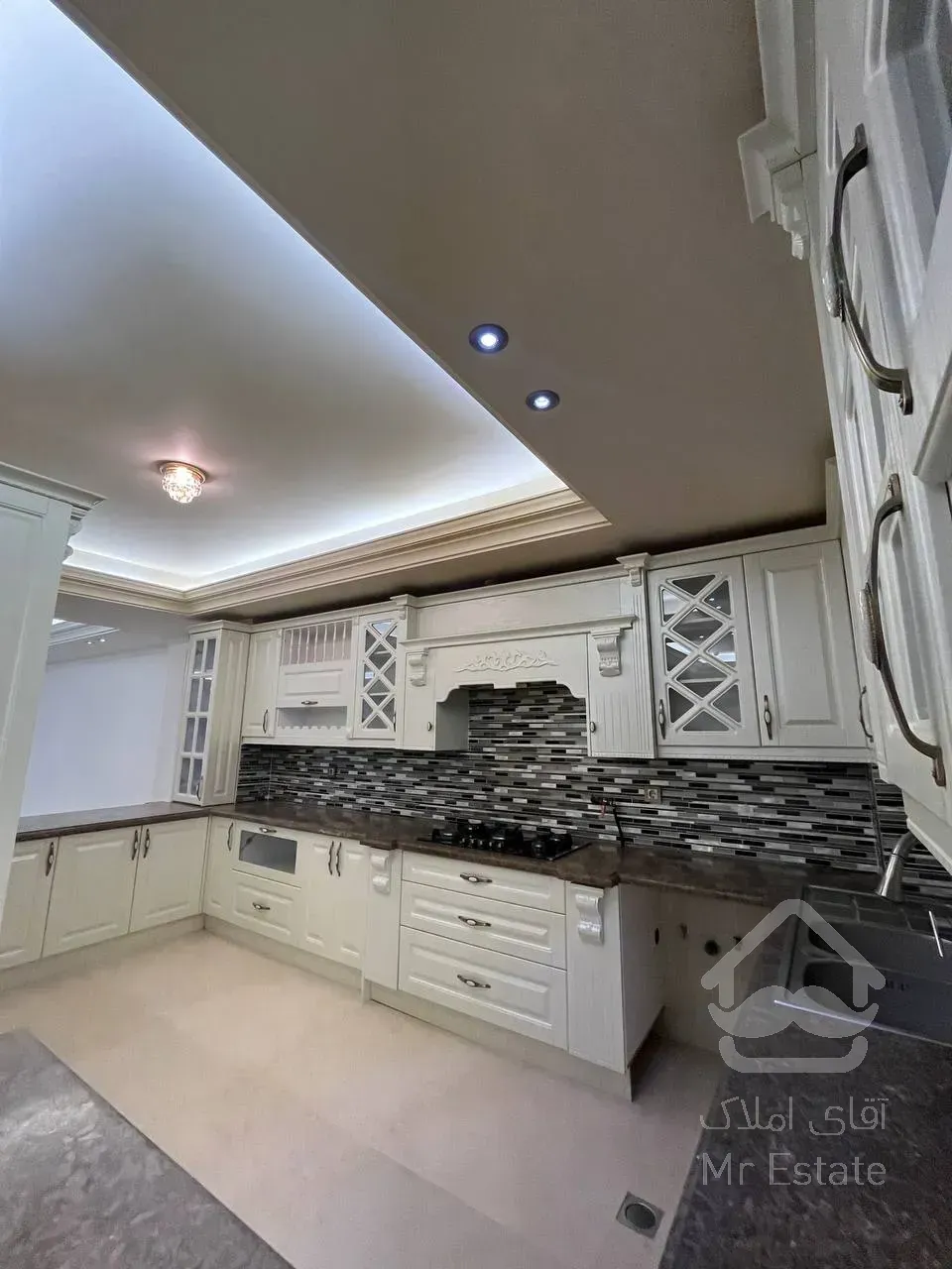 اجاره 210 متری پاسداران