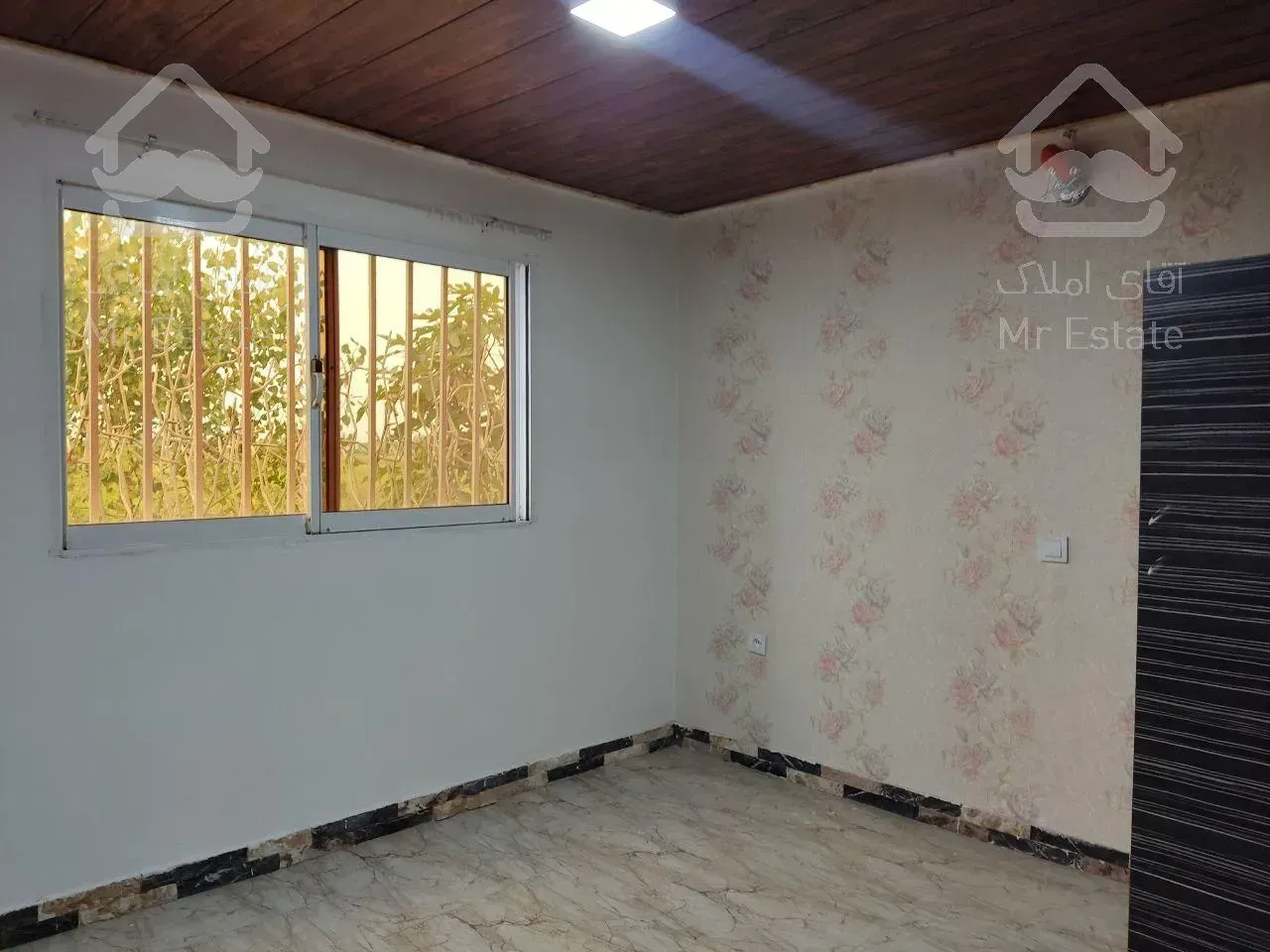 فروش ویلا نیم پیلوت ۲۲۰ متری در چمستان