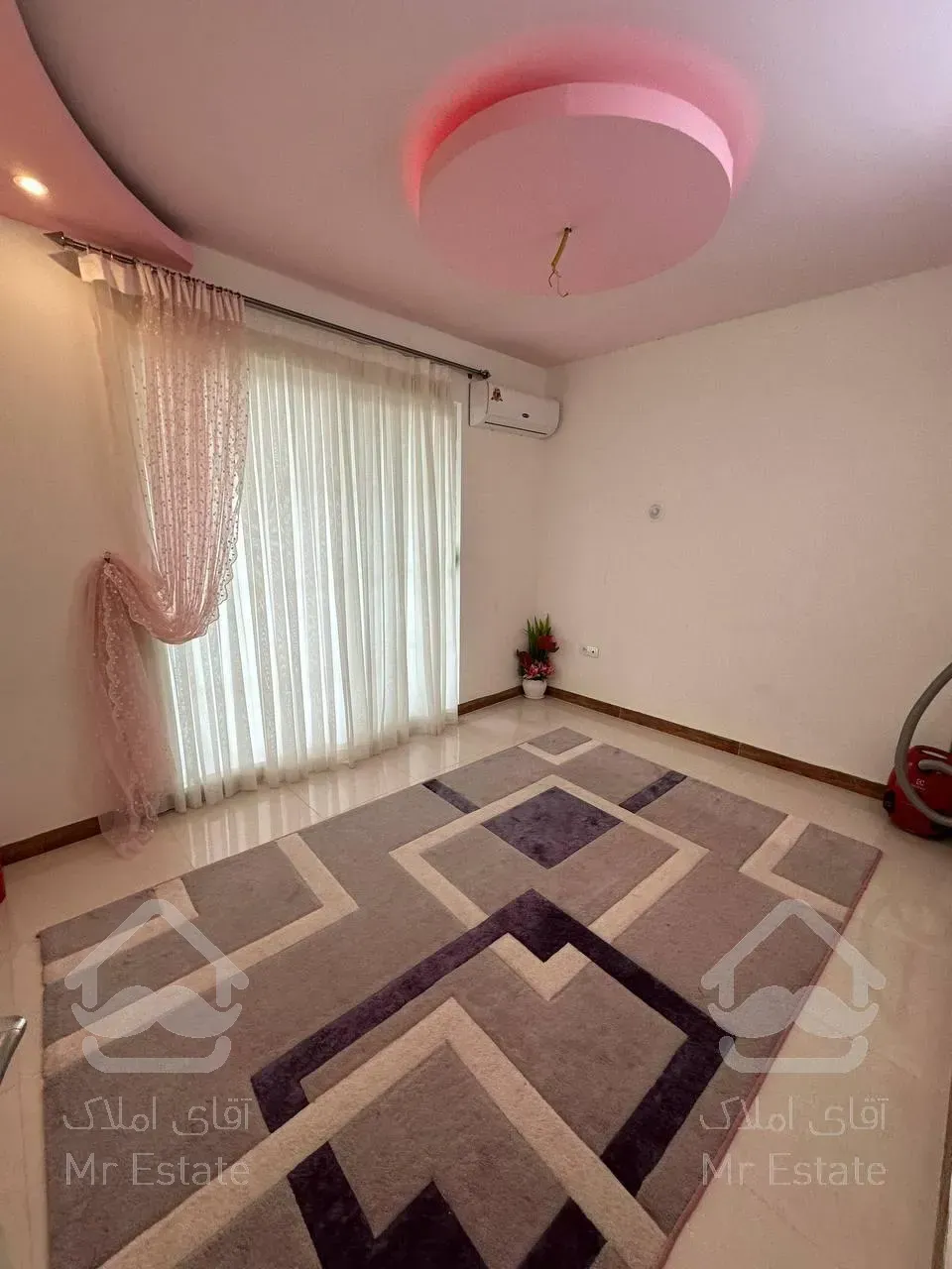 ویلانیم پیلوت فول مبله/قی*مت کل/منطقه تاپ*