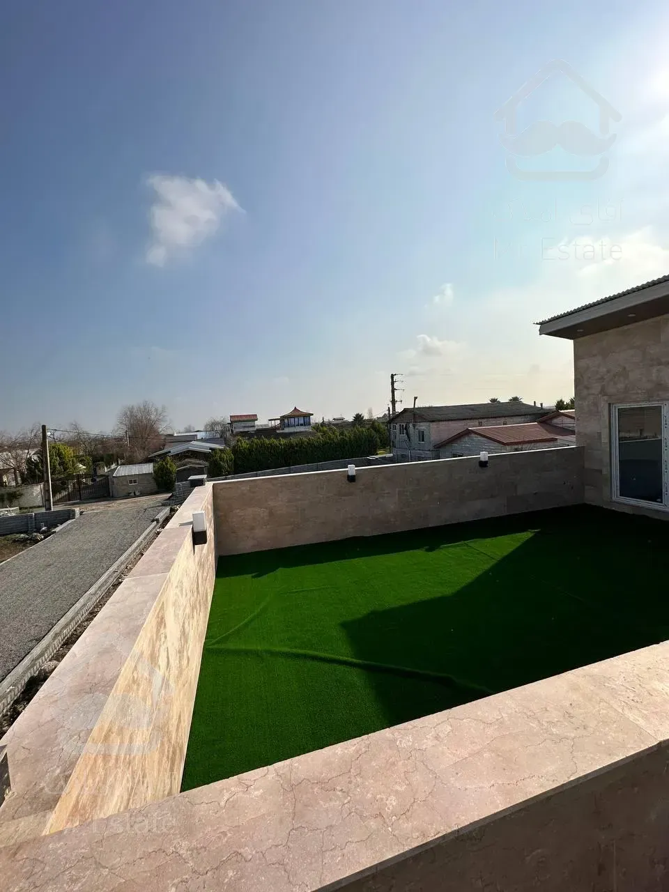 ویلا نوساز مدرن با شاهنشین دنج و ویودار