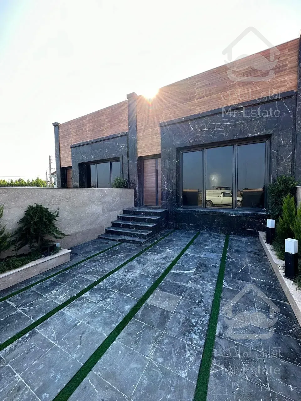 ویلا نوساز مدرن با شاهنشین دنج و ویودار