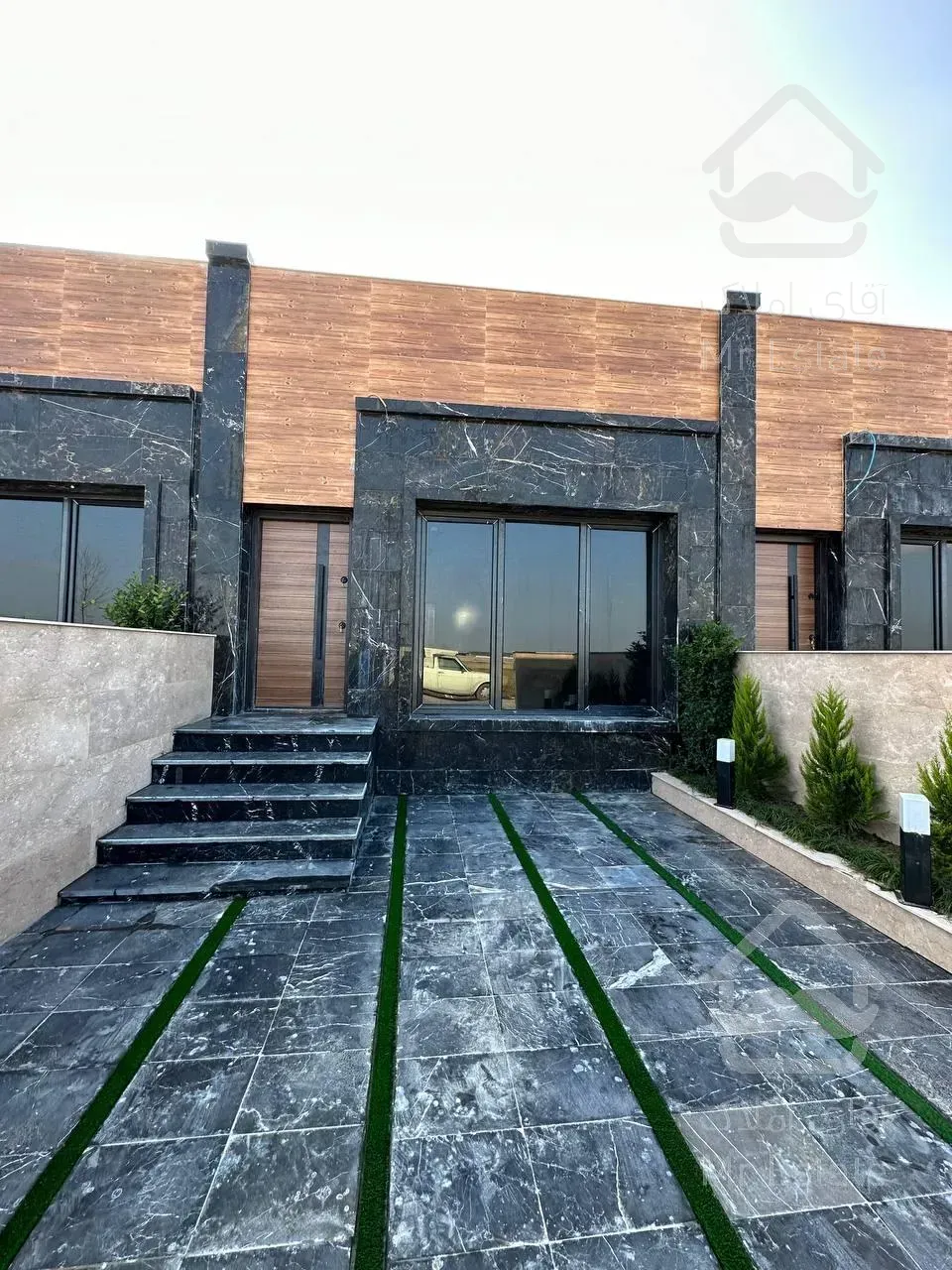 ویلا نوساز مدرن با شاهنشین دنج و ویودار