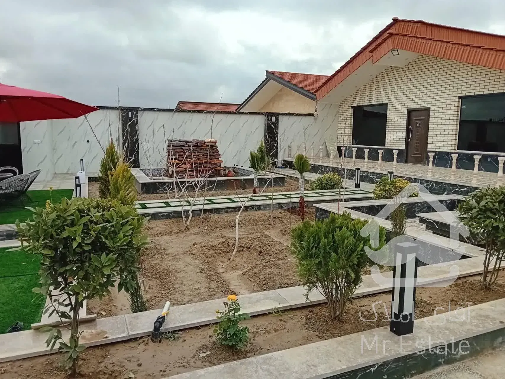 ویلا/خانه باغ/باغ تکمیل مجوز دار شرق اصفهان