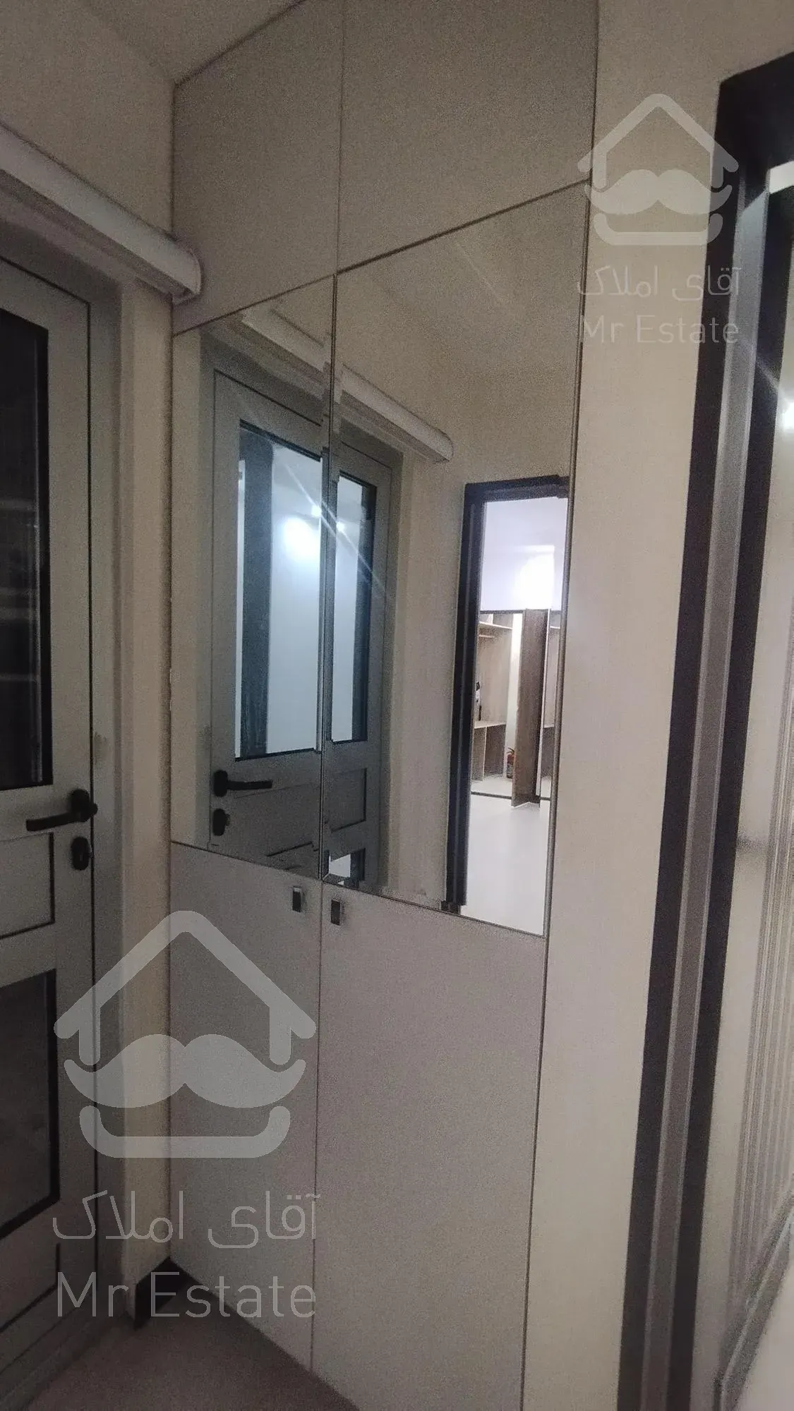 خرید آپارتمان 128متری برج ارگ