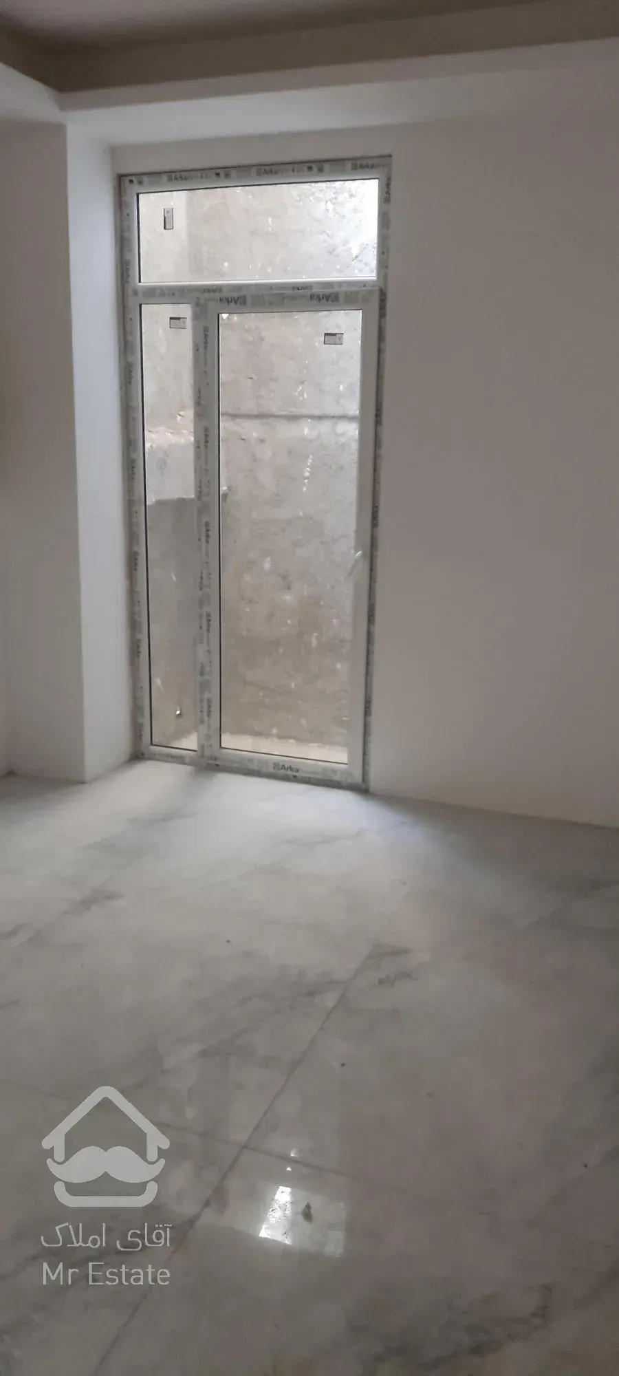 120 متر * نوساز * کلید نخورده * 2 خواب