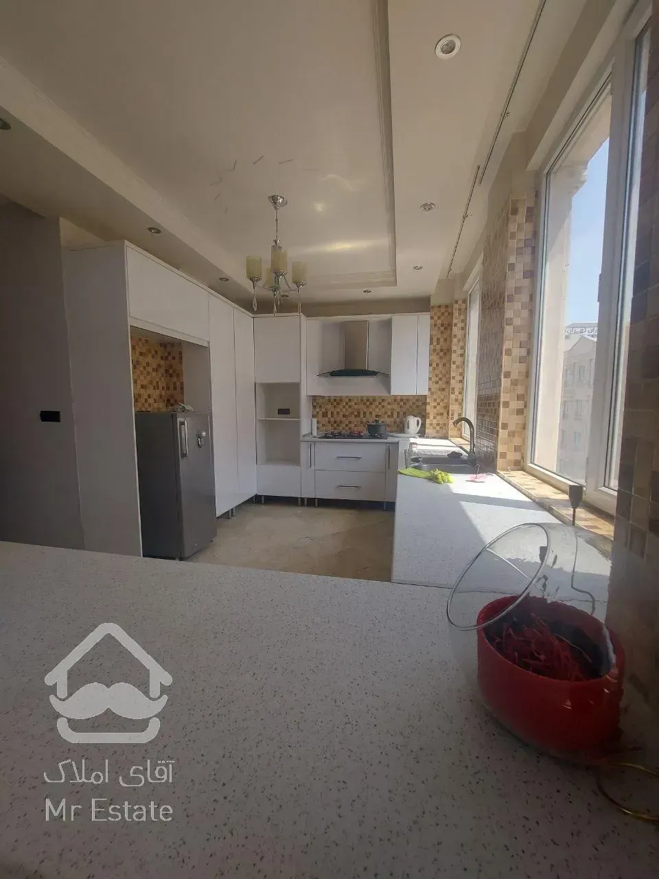 سعادت آباد 115متر نورگیر عالی