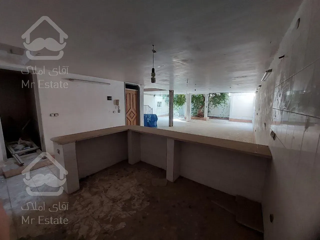 ویلایی ، ۲۹۴ متر ، میدان شهید