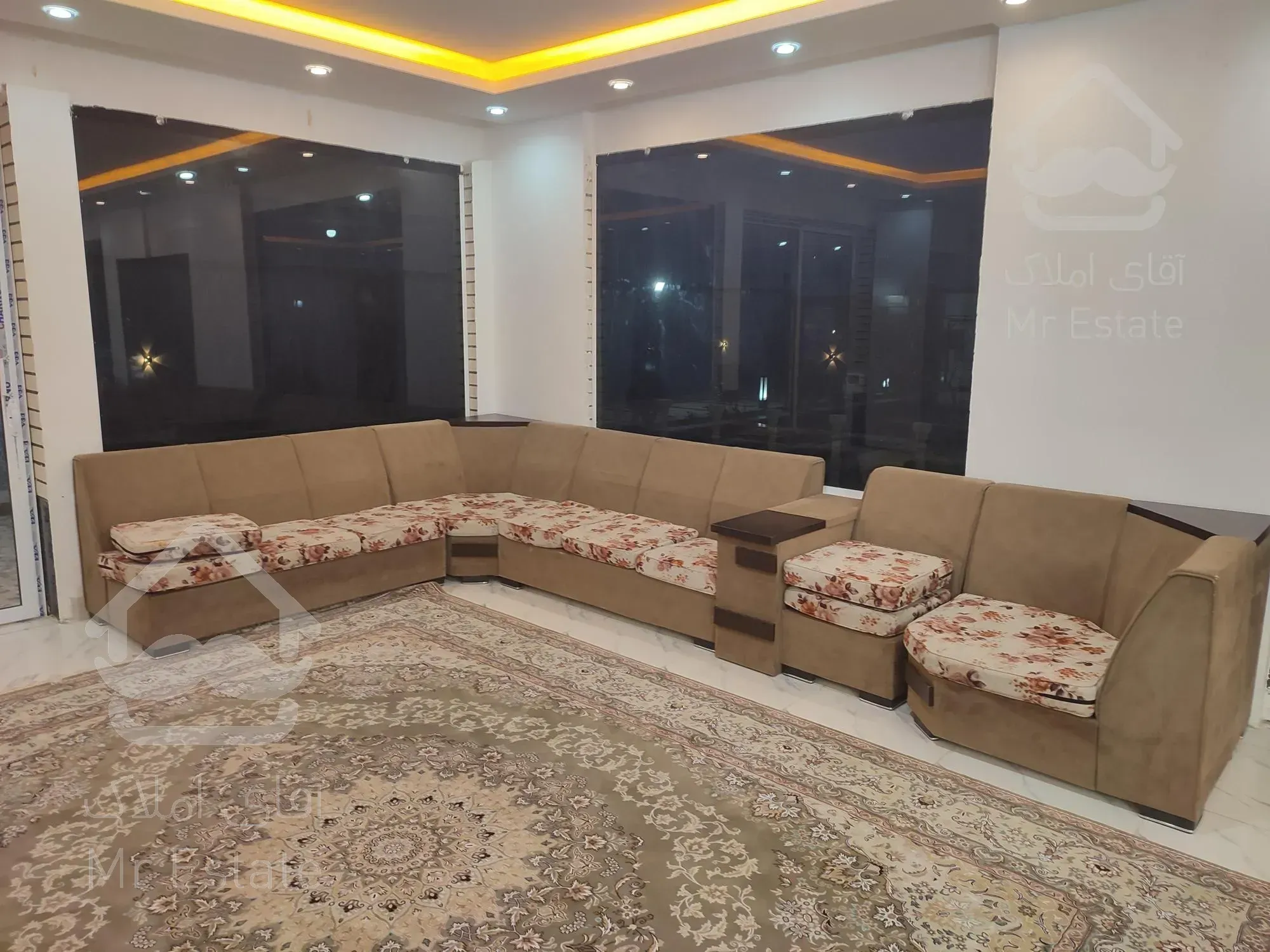 ویلا/خانه باغ/باغ تکمیل مجوز دار شرق اصفهان