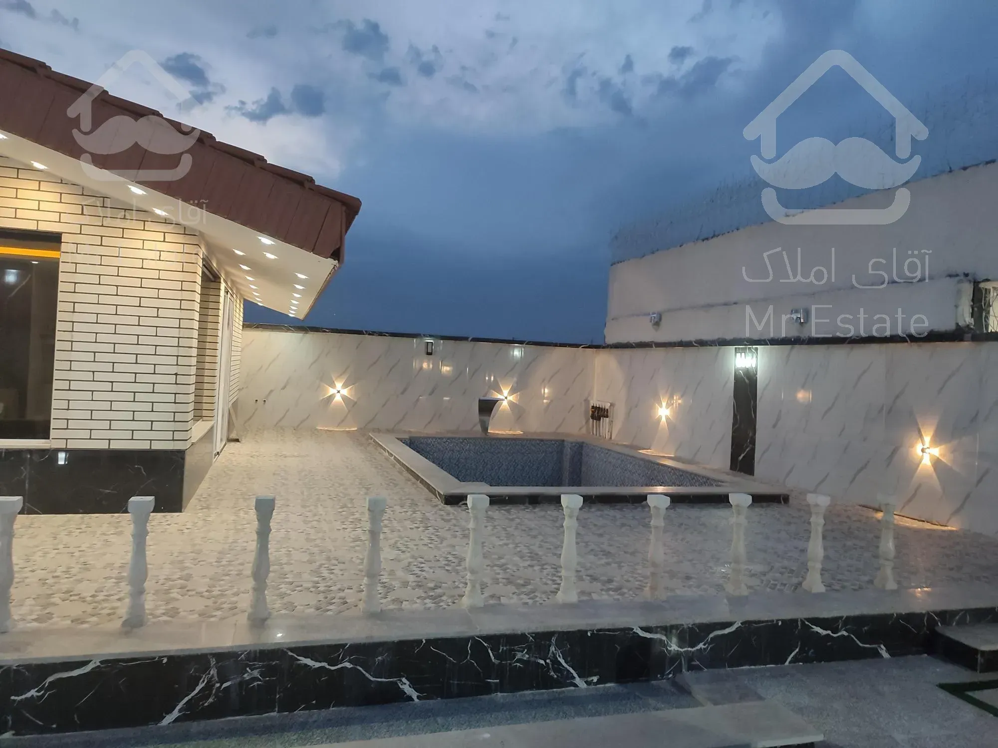 ویلا/خانه باغ/باغ تکمیل مجوز دار شرق اصفهان