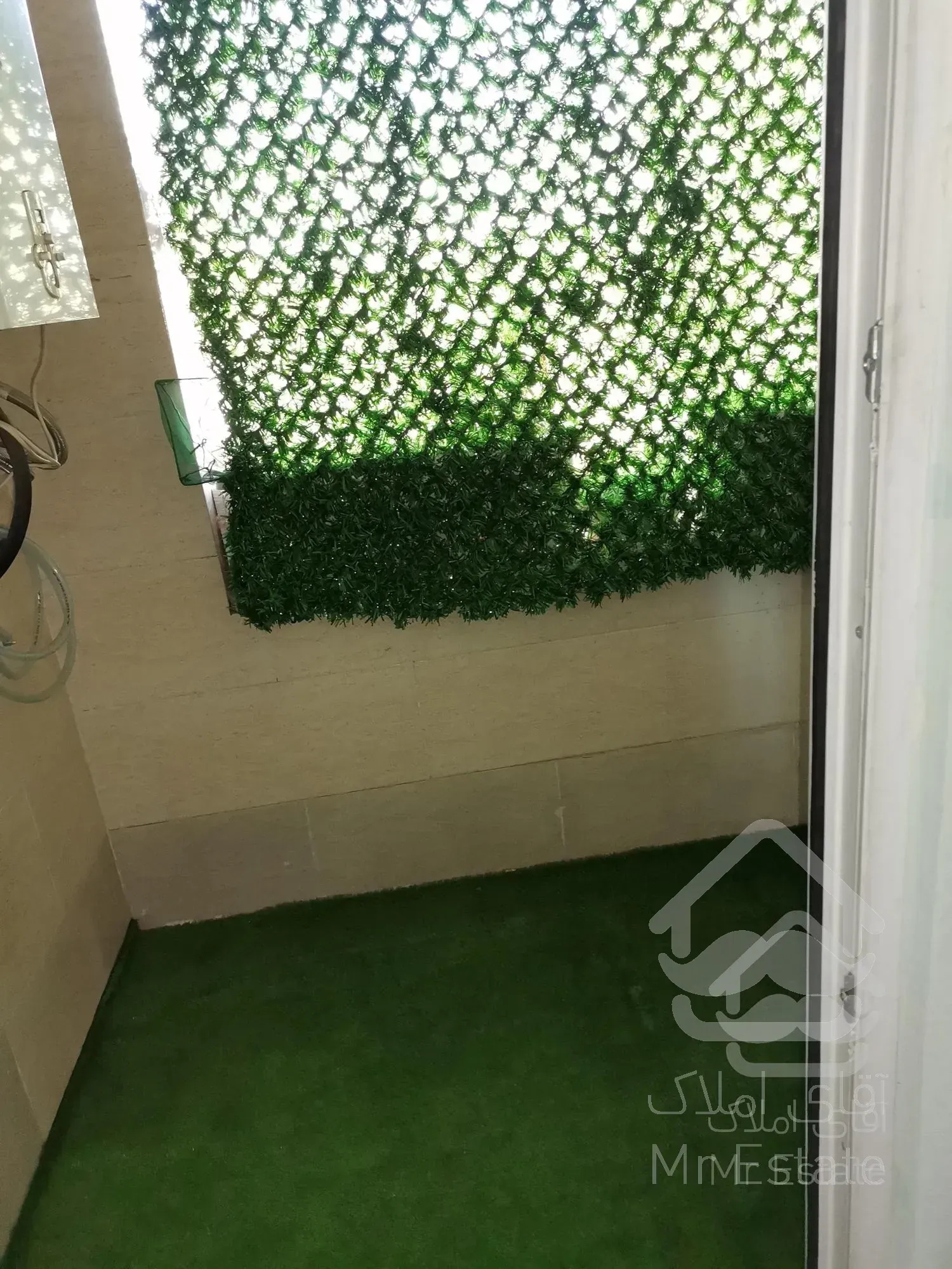 آپارتمان ۸۰ متری سند تک برگ * املاک بزرگ آویژه*