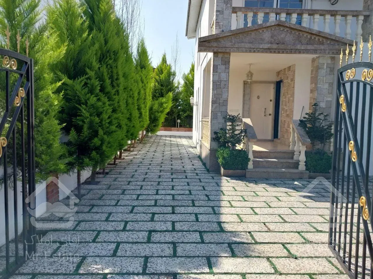 فروش ویلا دوبلکس ۲۸۸ متری در چمستان