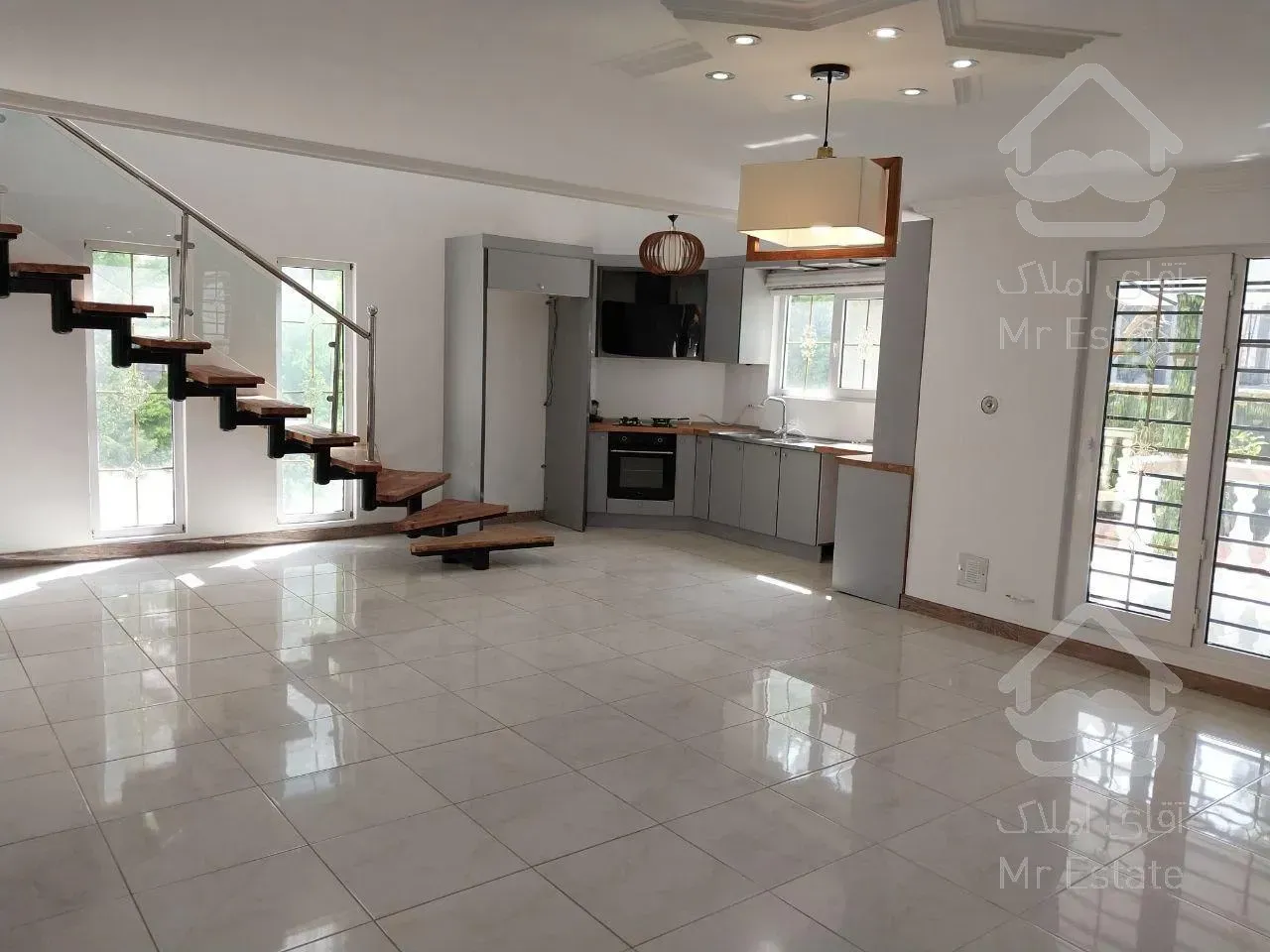 فروش ویلا دوبلکس ۲۸۸ متری در چمستان