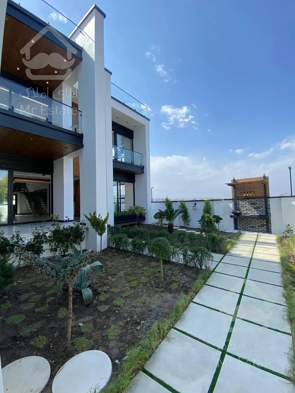 فروش ویلا دوبلکس نما مدرن منطقه چمستان