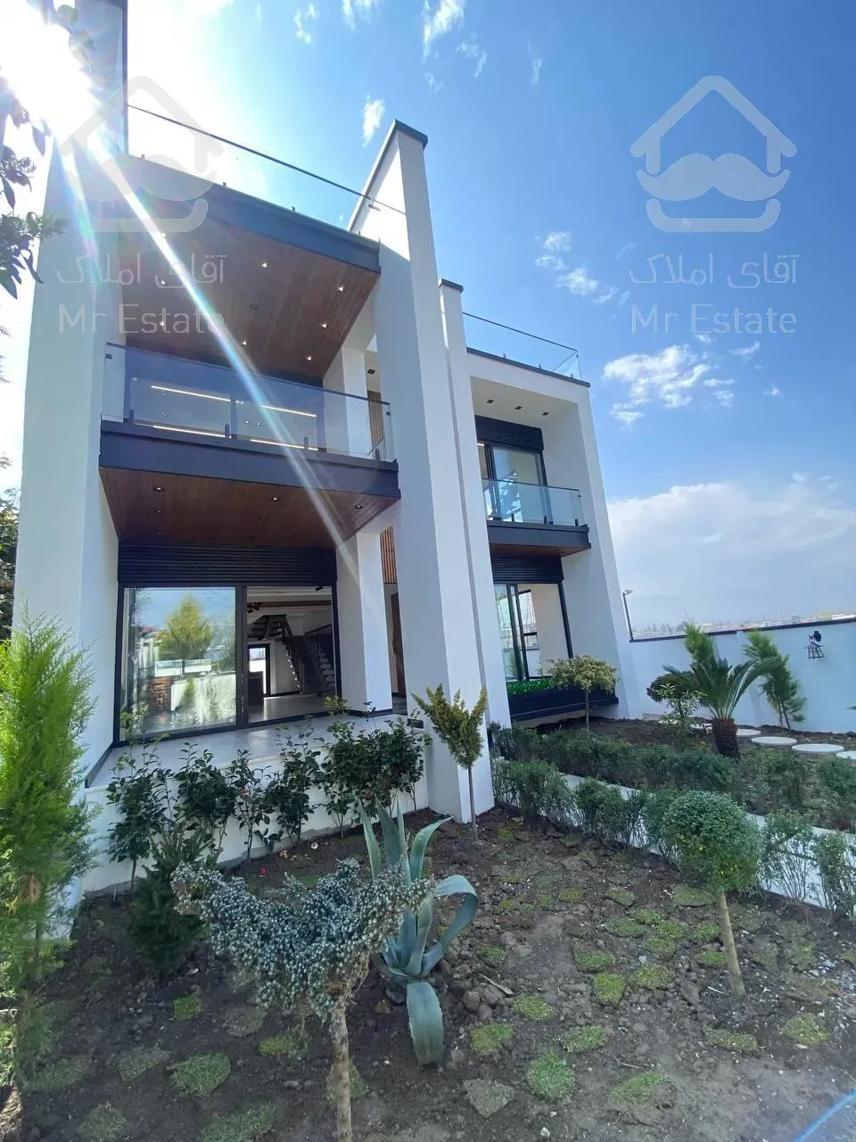 فروش ویلا دوبلکس نما مدرن منطقه چمستان