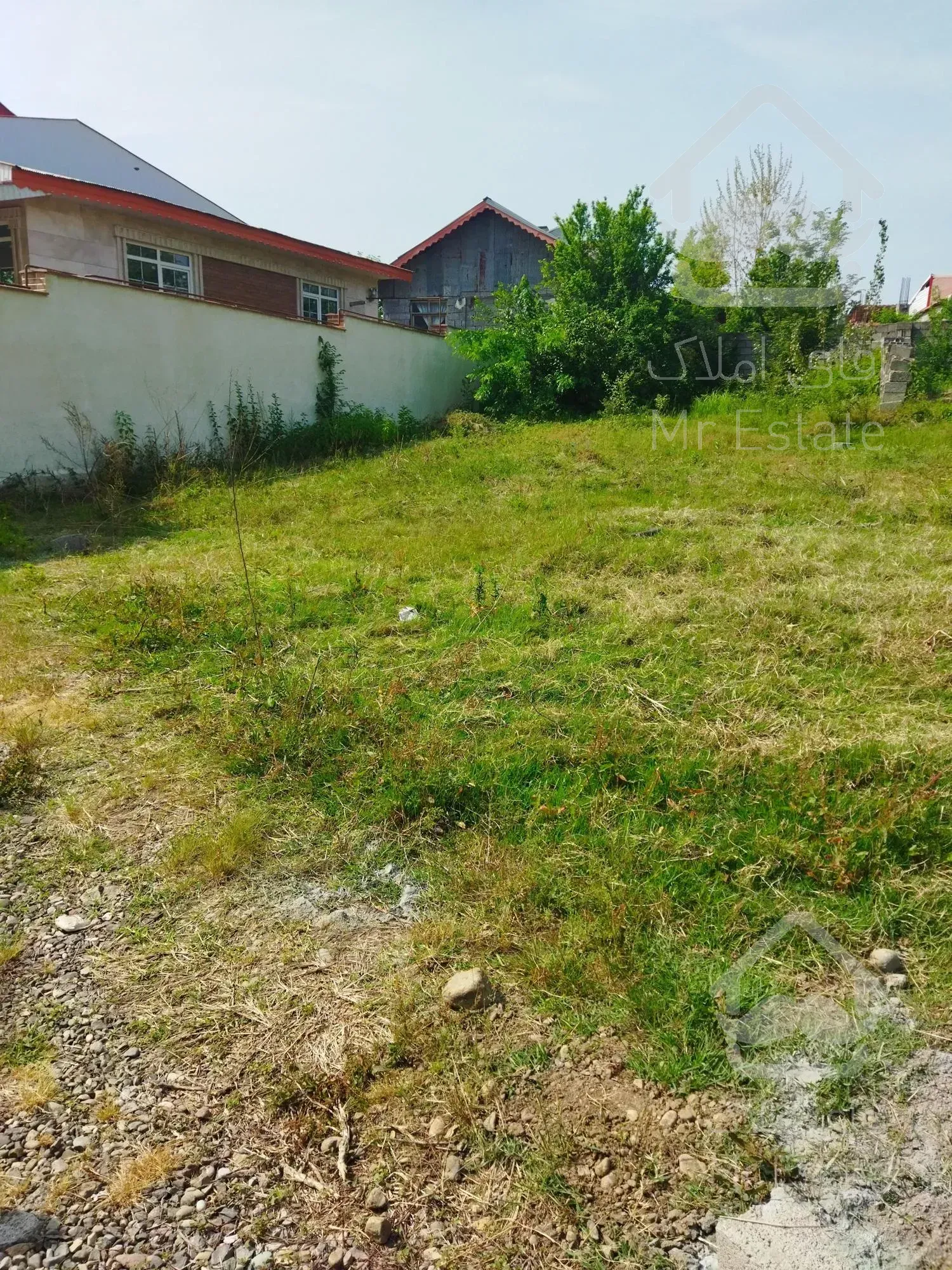 زمین مسکونی سند دار همراه پروانه ساخت